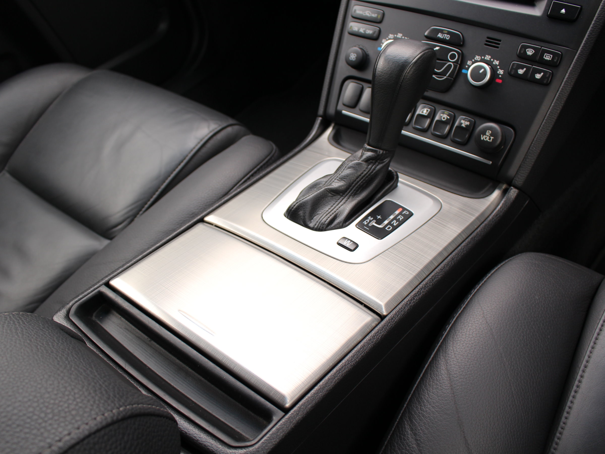 ボルボ　ＸＣ９０　３．２　ＳＥ　ＡＷＤ