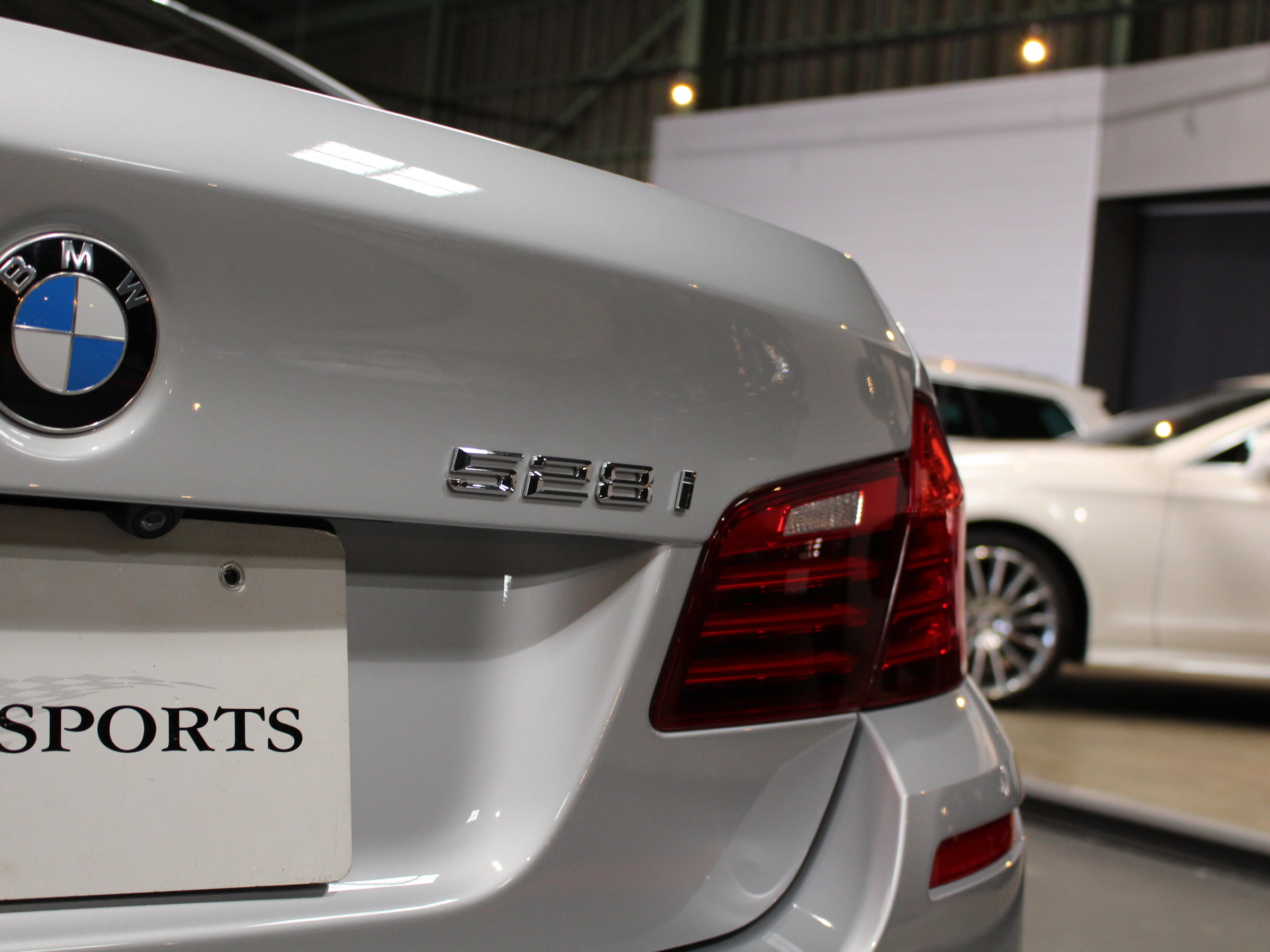 ＢＭＷ　５２８ⅰ　Ｍスポーツ　エクスクルーシブ