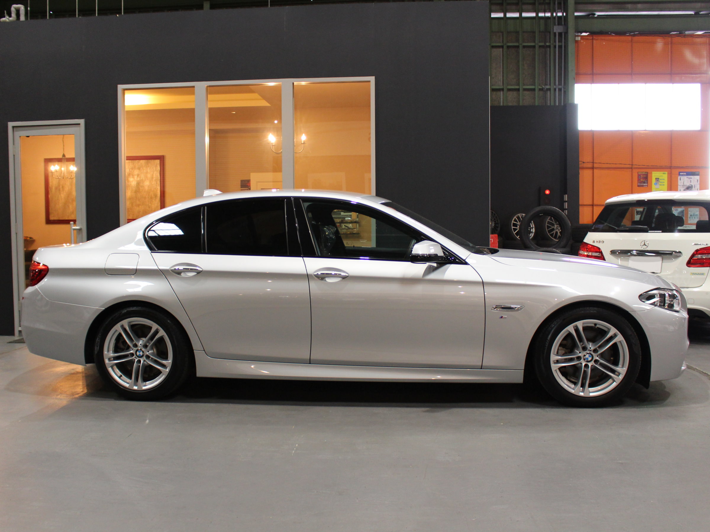 ＢＭＷ　５２８ⅰ　Ｍスポーツ　エクスクルーシブ