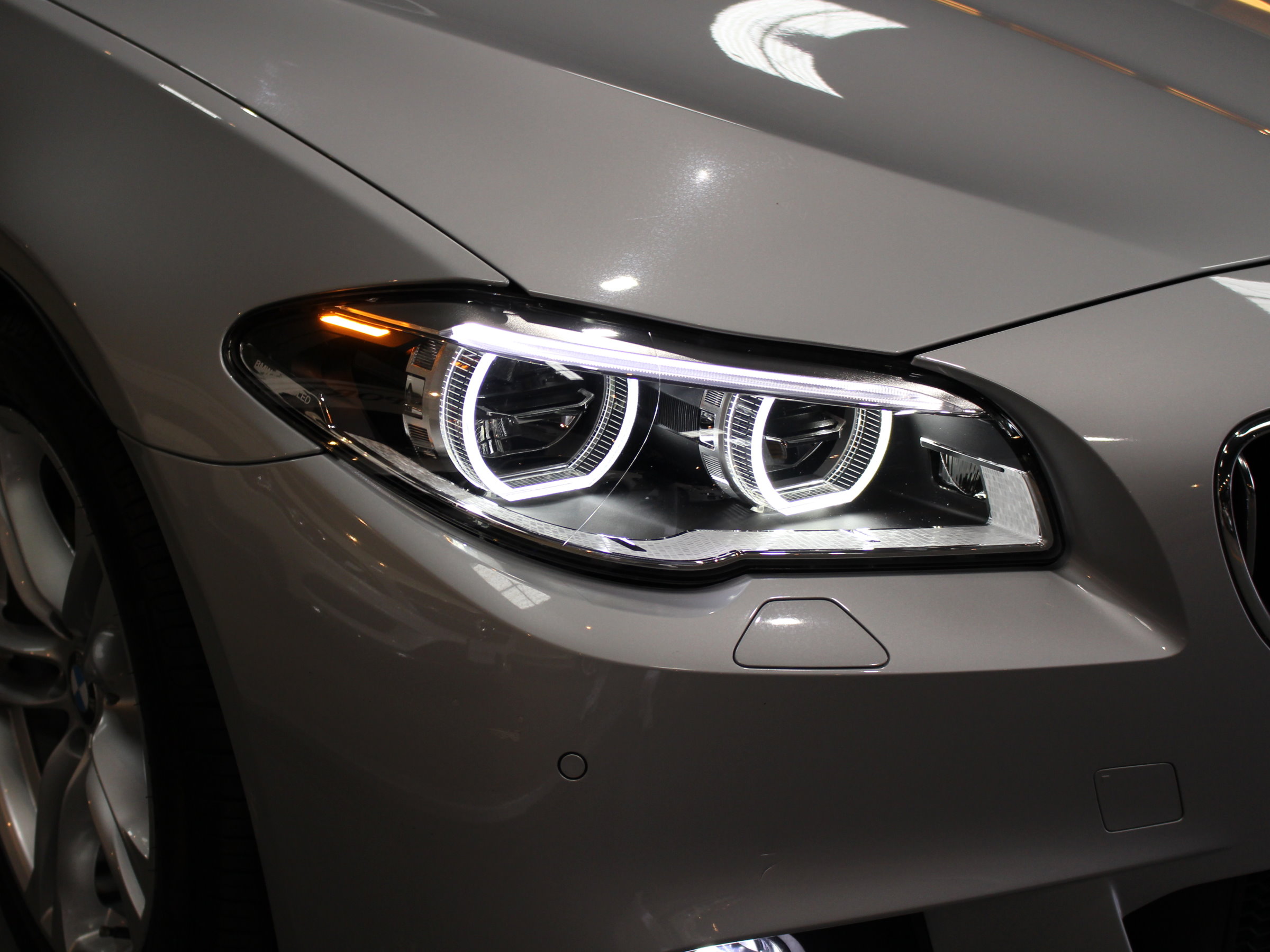 ＢＭＷ　５２８ⅰ　Ｍスポーツ　エクスクルーシブ