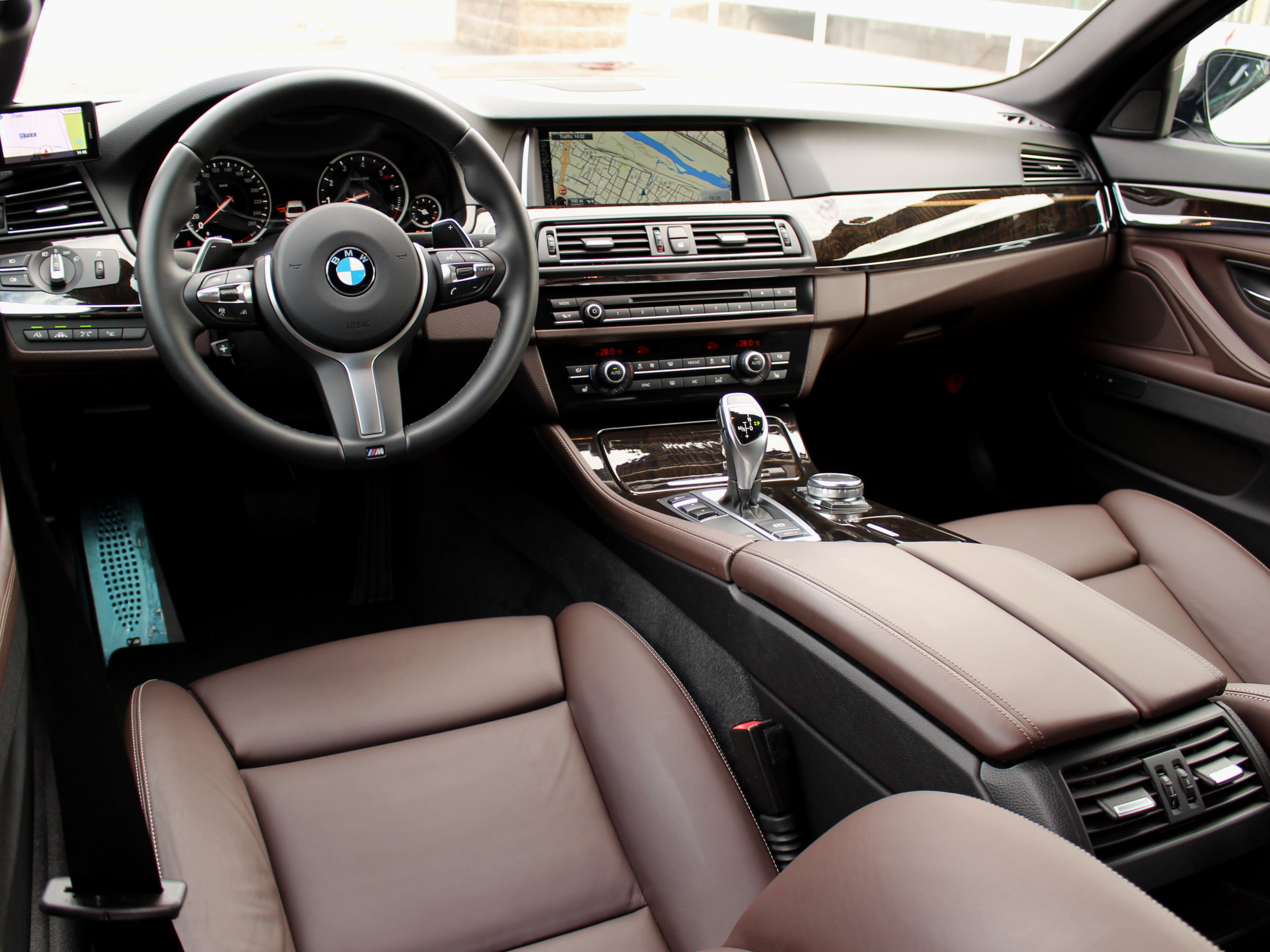ＢＭＷ　５２８ⅰ　Ｍスポーツ　エクスクルーシブ