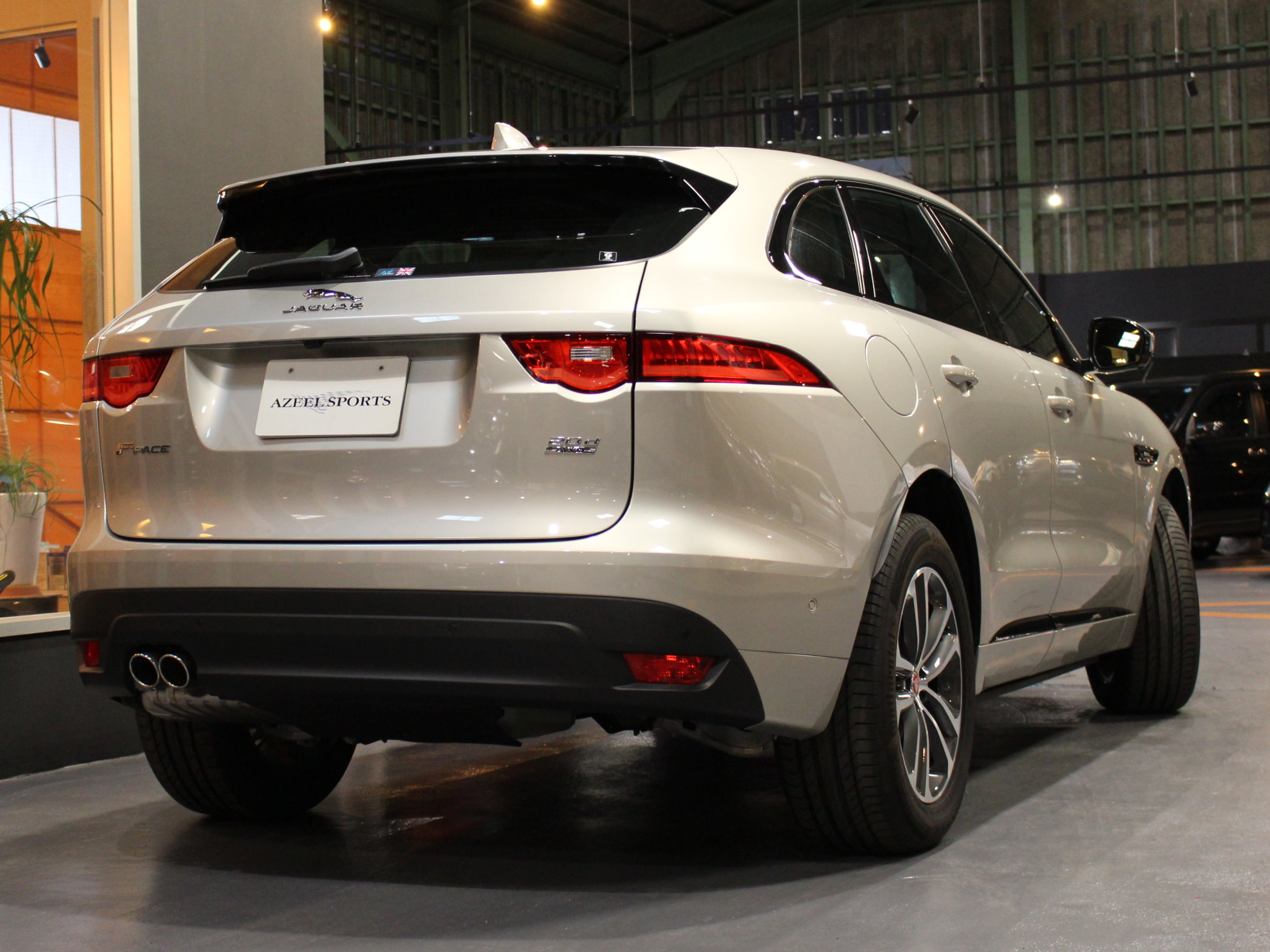 ジャガー　Ｆ－ＰＡＣＥ　２０ｄ　Ｒ－ＳＰＯＲＴ