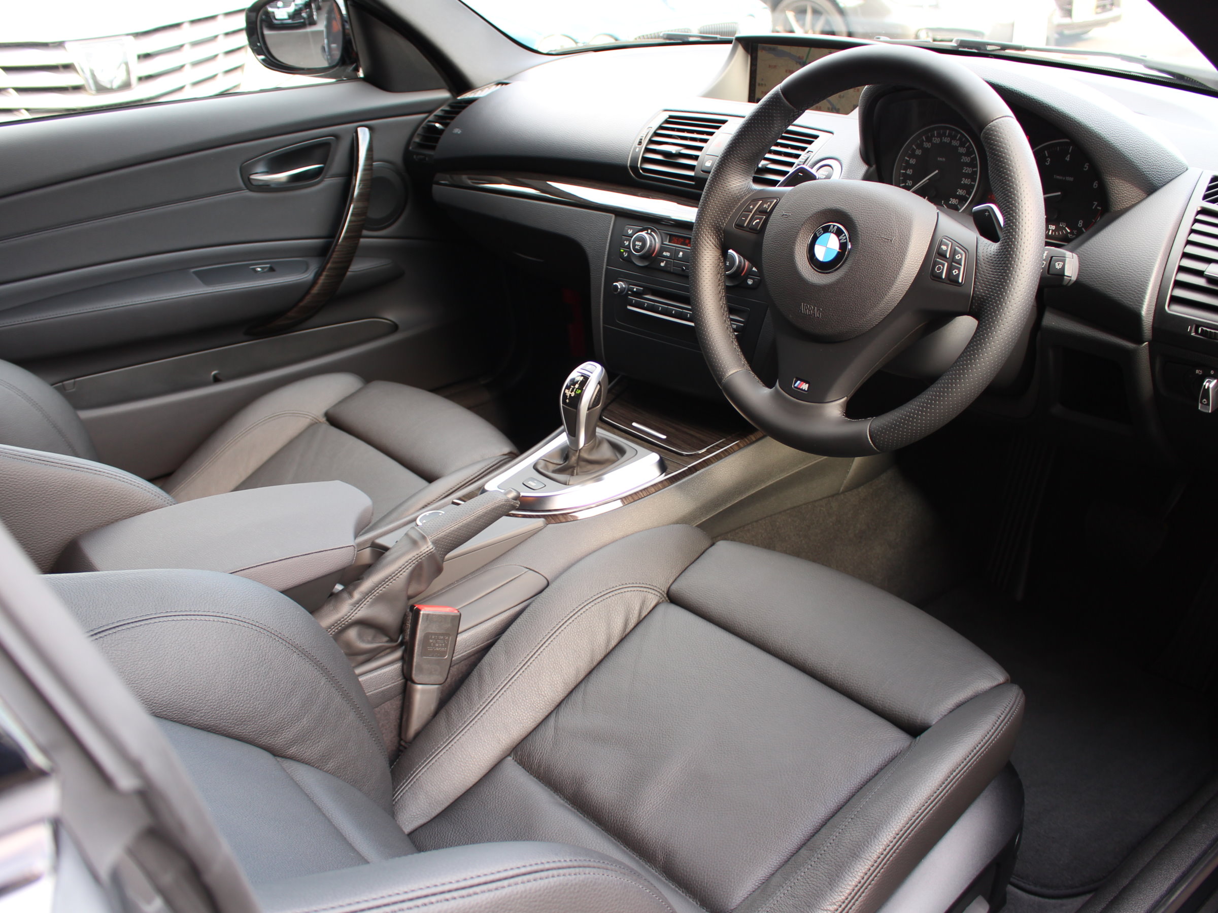 ＢＭＷ　１３５ⅰクーペ　Ｍスポーツ　ＬＣＩ後期