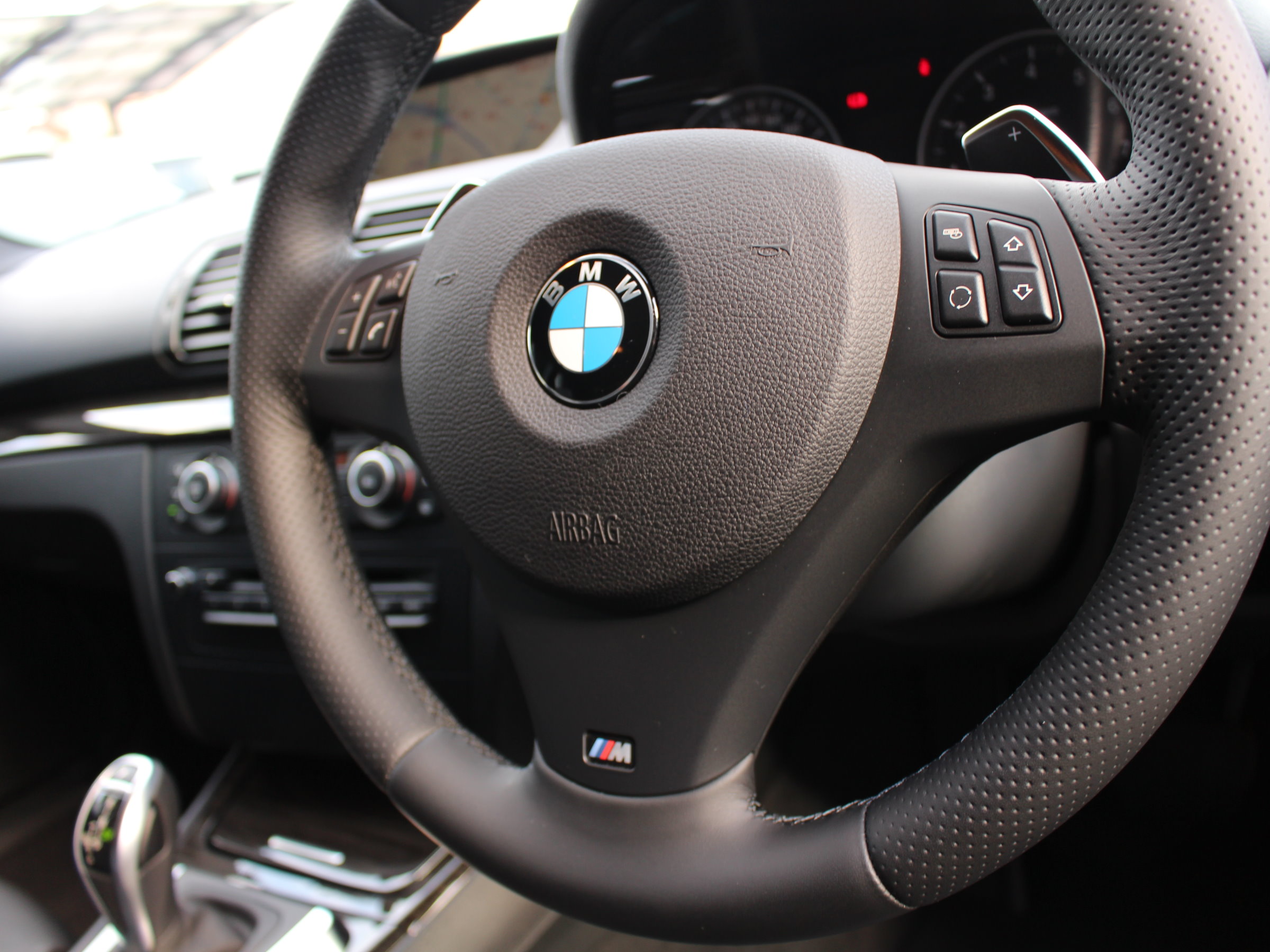 ＢＭＷ　１３５ⅰクーペ　Ｍスポーツ　ＬＣＩ後期