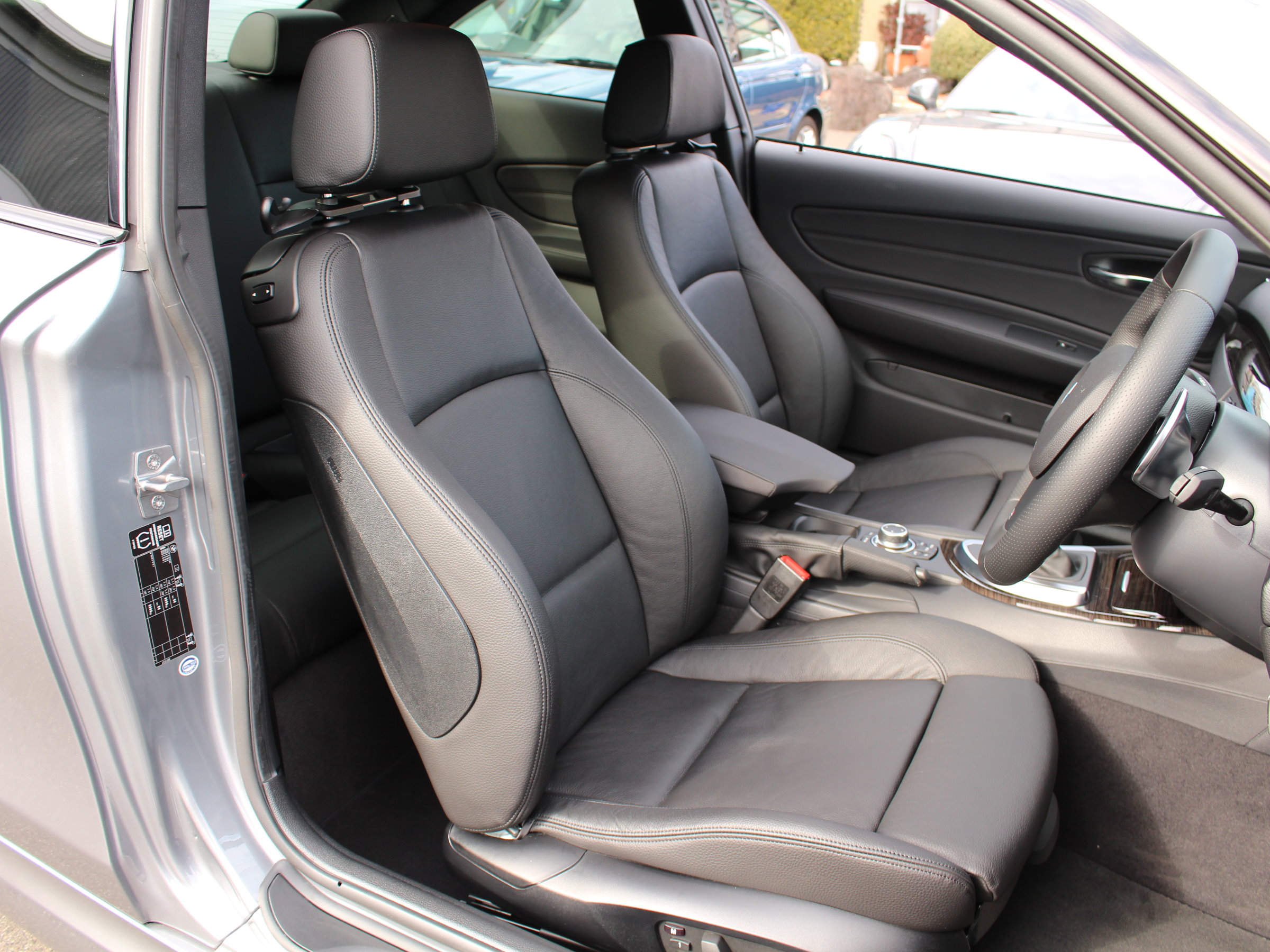 ＢＭＷ　１３５ⅰクーペ　Ｍスポーツ　ＬＣＩ後期