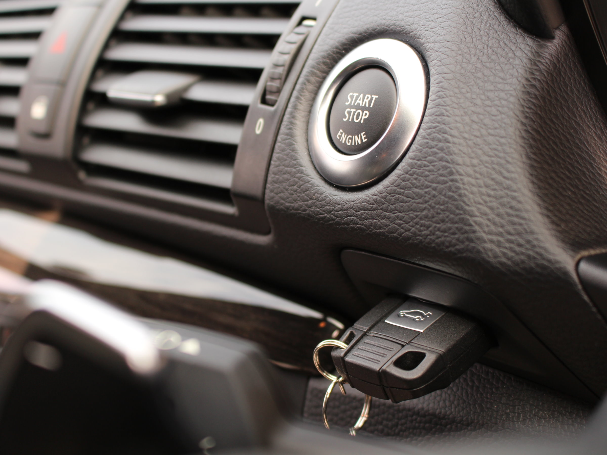 ＢＭＷ　１３５ⅰクーペ　Ｍスポーツ　ＬＣＩ後期