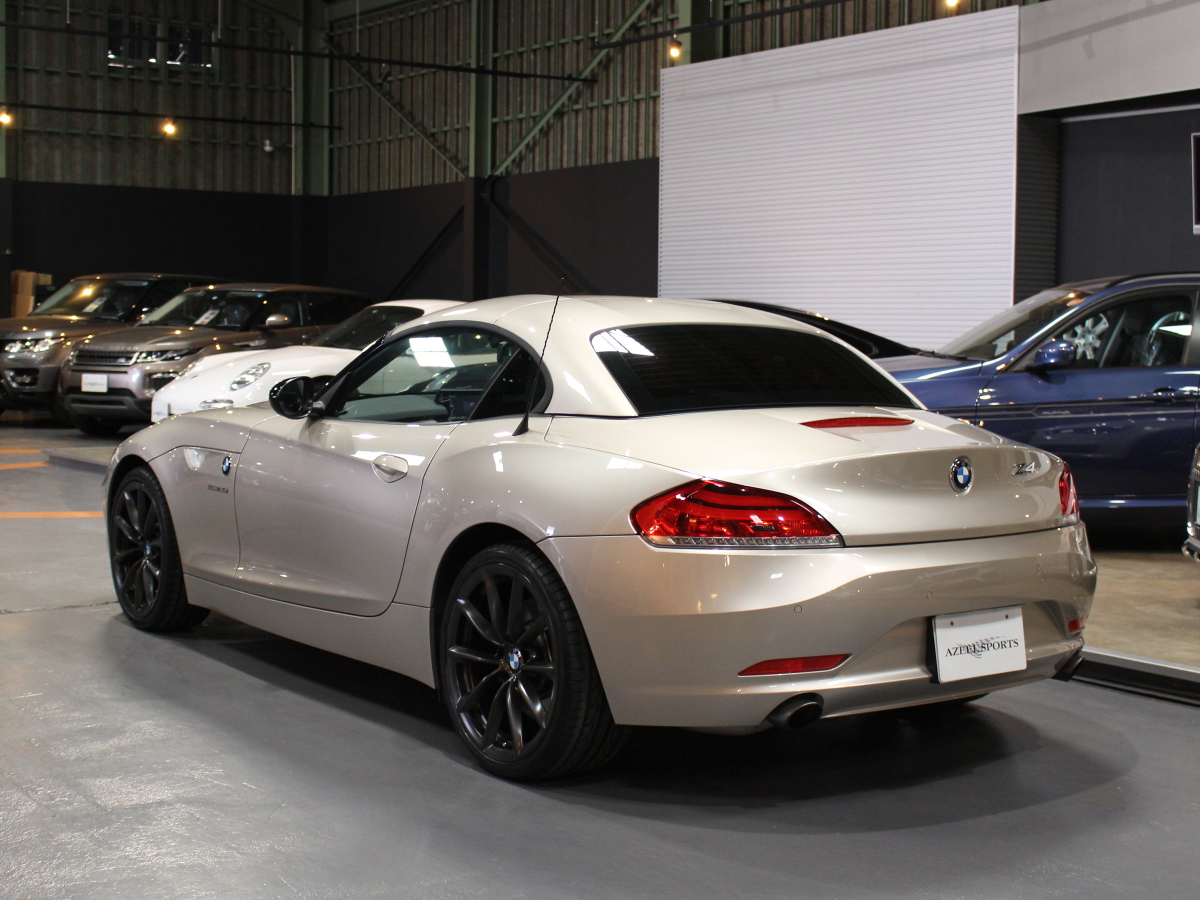 ＢＭＷ　Ｚ４　ｓドライブ３５ⅰ　デザインピュアホワイト