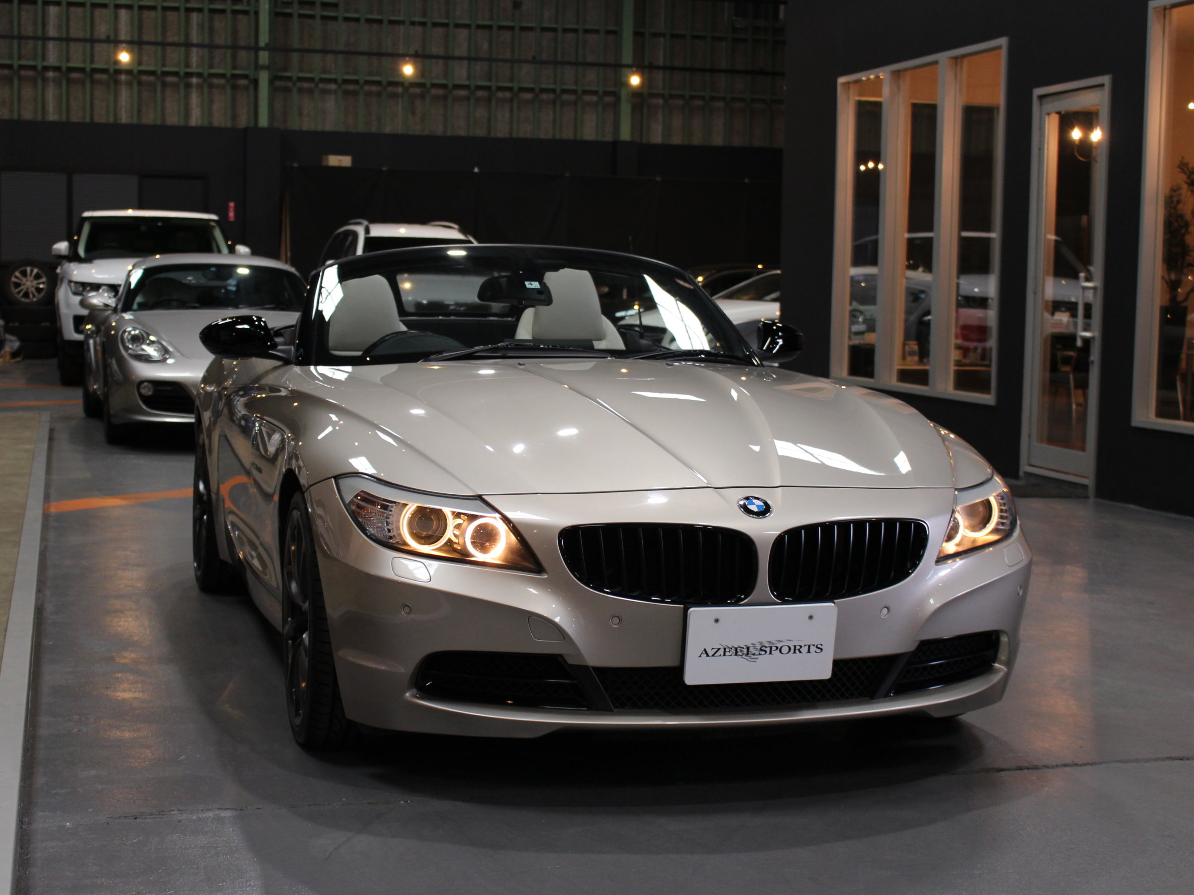 ＢＭＷ　Ｚ４　ｓドライブ３５ⅰ　デザインピュアホワイト