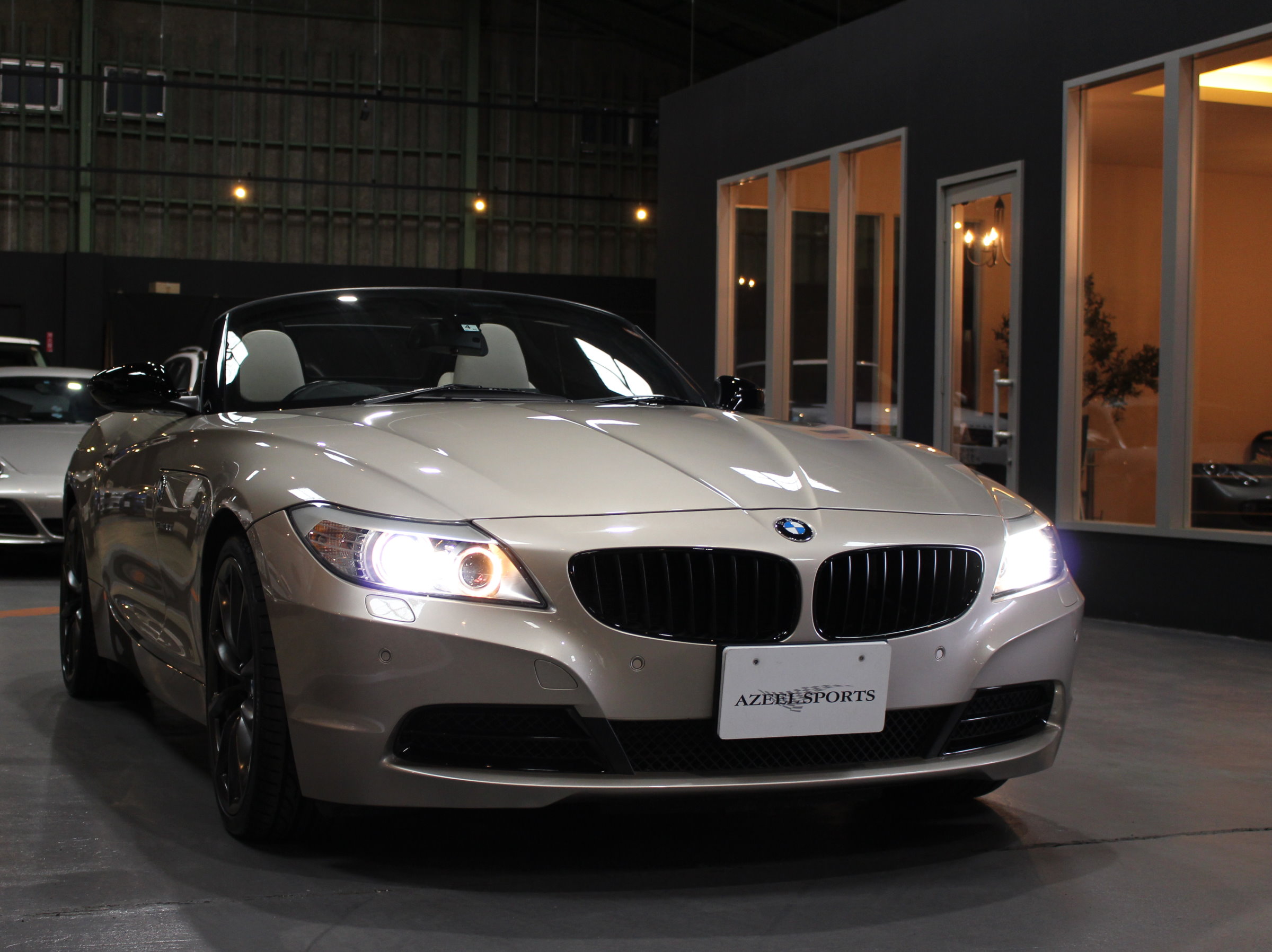 ＢＭＷ　Ｚ４　ｓドライブ３５ⅰ　デザインピュアホワイト