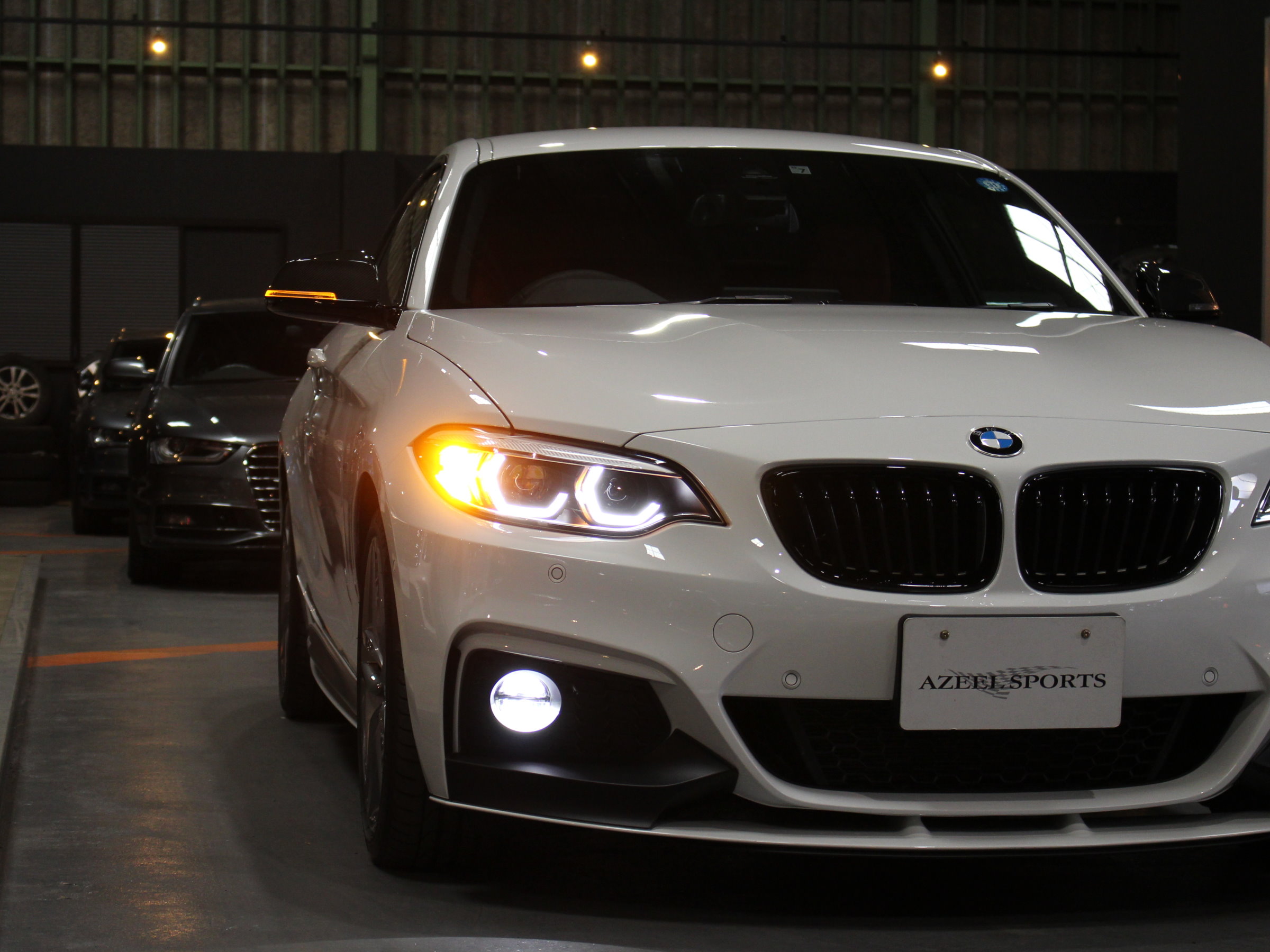 ＢＭＷ　２２０ⅰクーペ　Ｍスポーツ　ＬＣＩ
