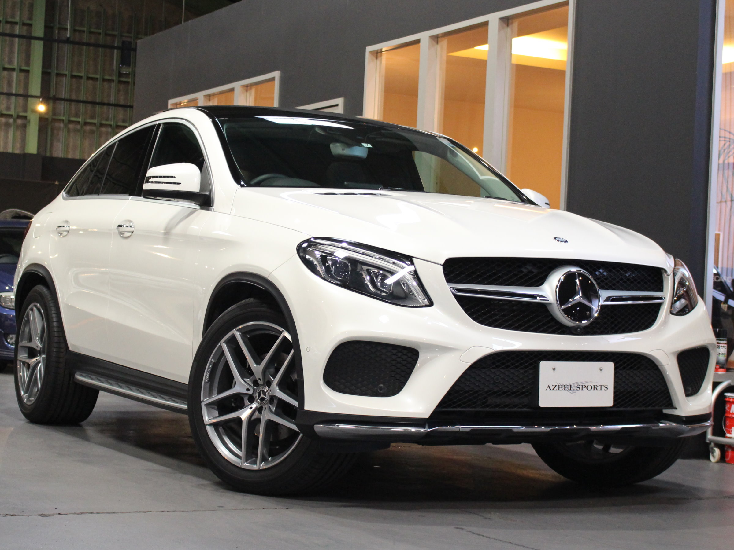 メルセデスベンツ　ＧＬＥ３５０ｄクーペ　４マチック　スポーツ