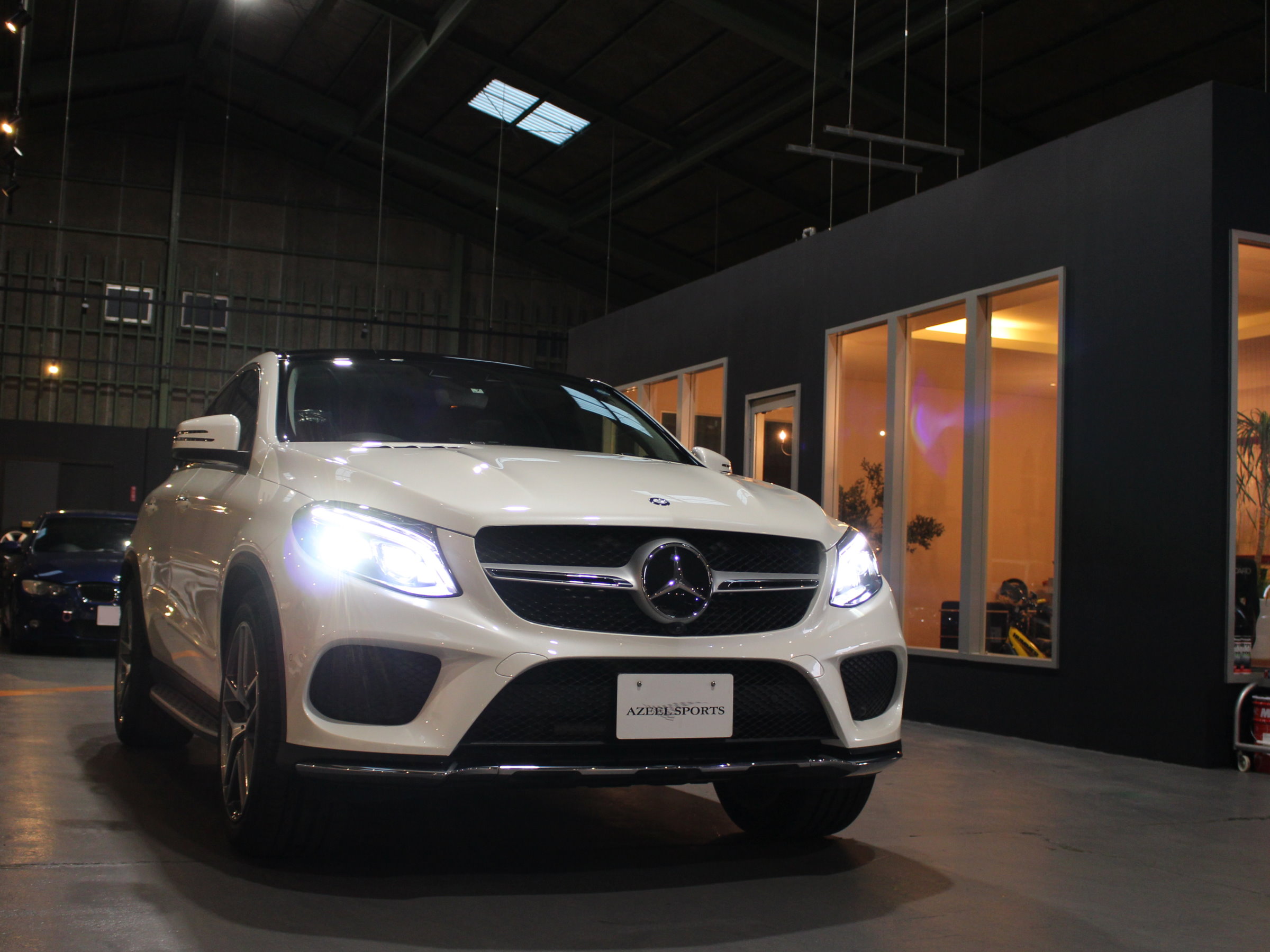 メルセデスベンツ　ＧＬＥ３５０ｄクーペ　４マチック　スポーツ