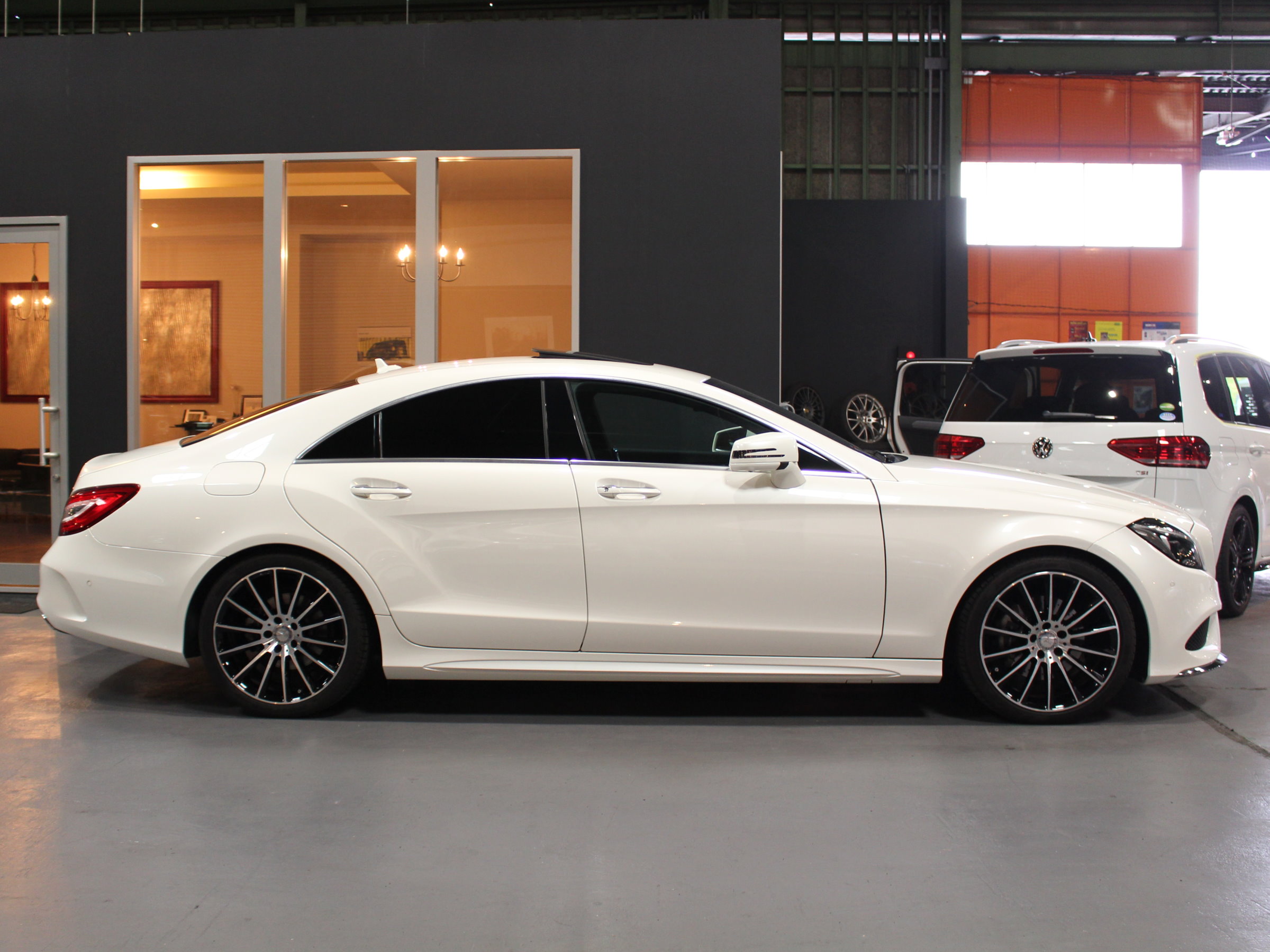 メルセデスベンツ　ＣＬＳ２２０ブルーテック　ＡＭＧライン