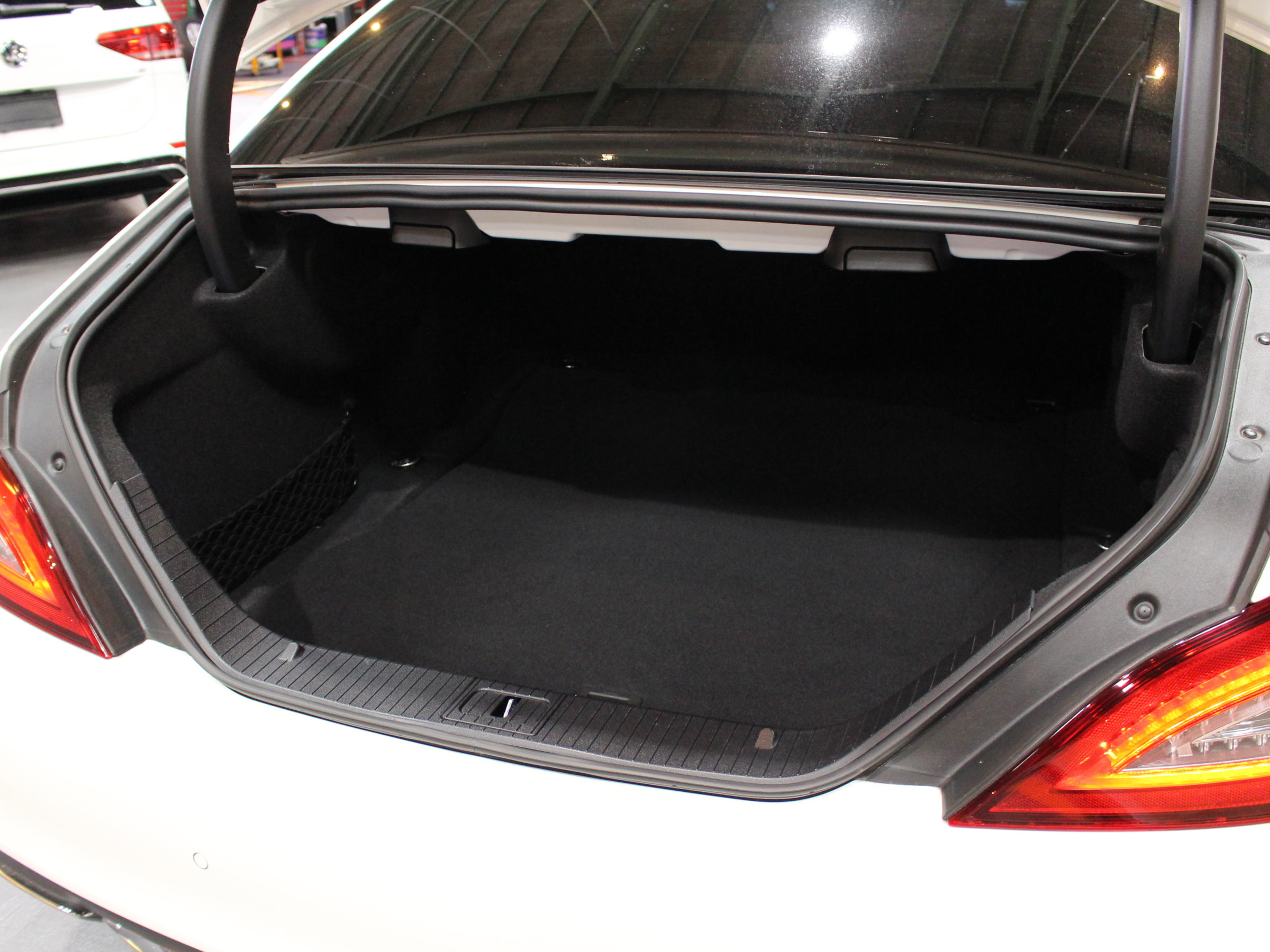 メルセデスベンツ　ＣＬＳ２２０ブルーテック　ＡＭＧライン