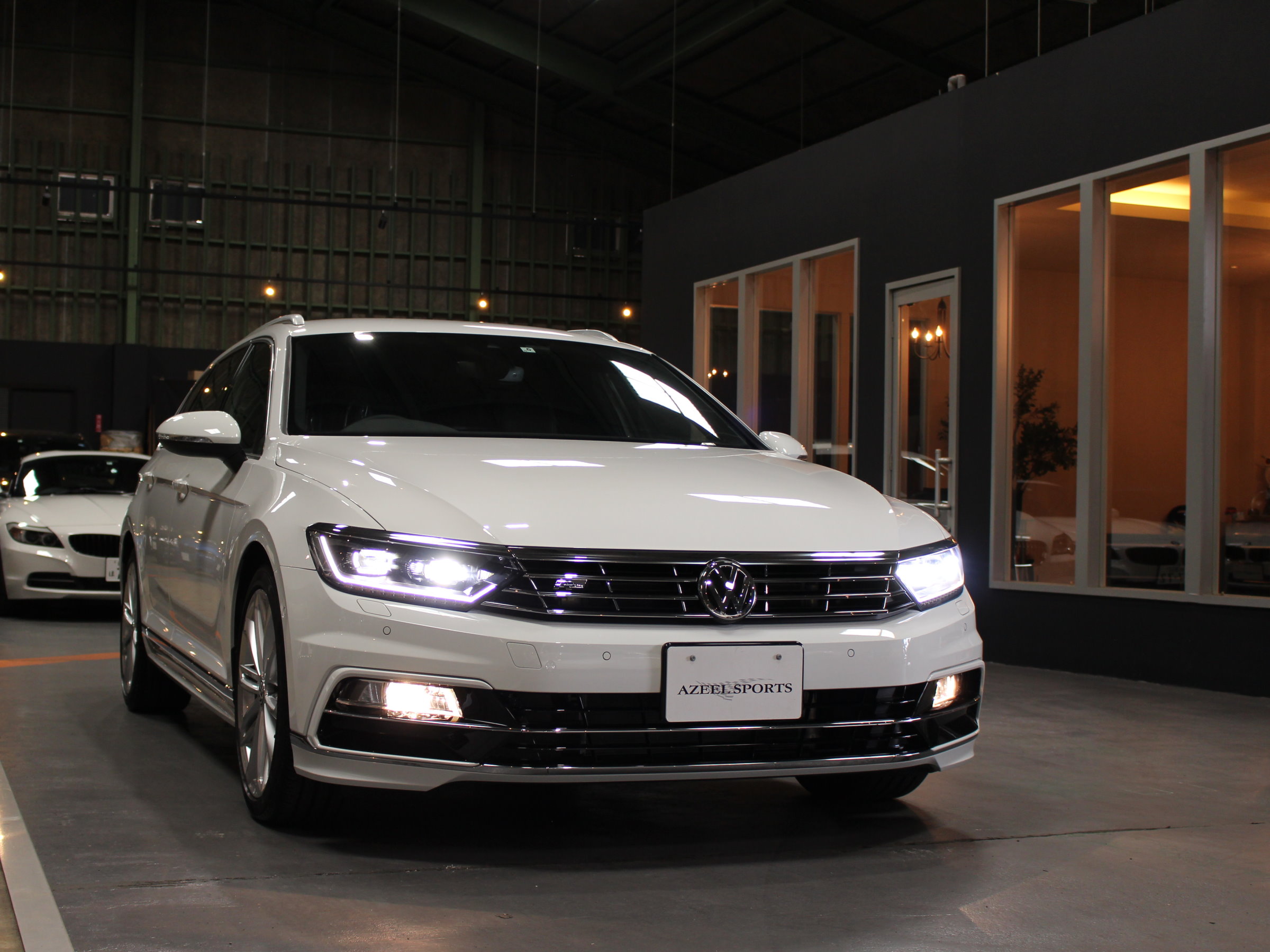 フォルクスワーゲン　パサートヴァリアント　２．０ＴＳＩ　Ｒライン