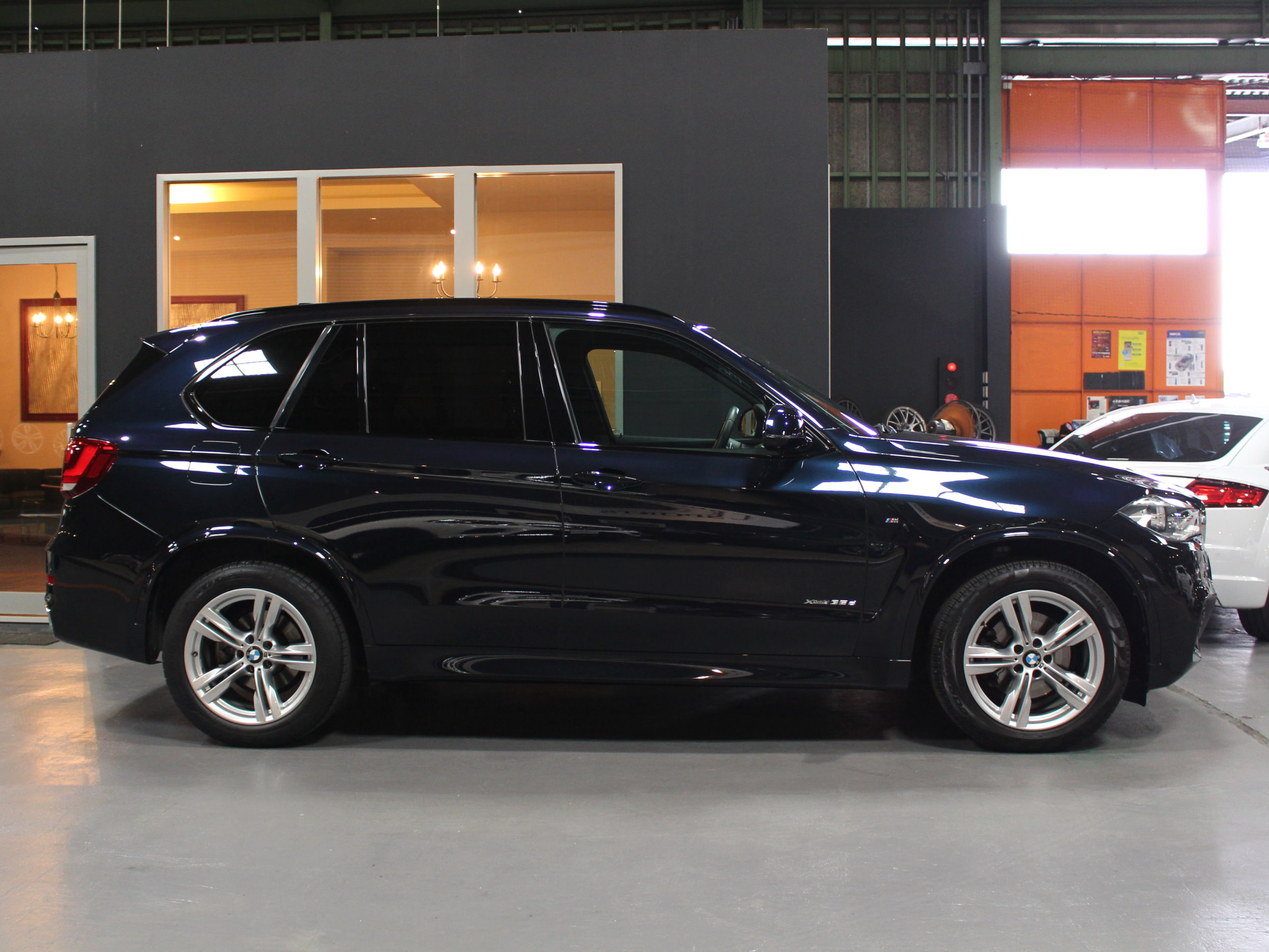 ＢＭＷ　Ｘ５　ⅹドライブ３５ｄ　Ｍスポーツ