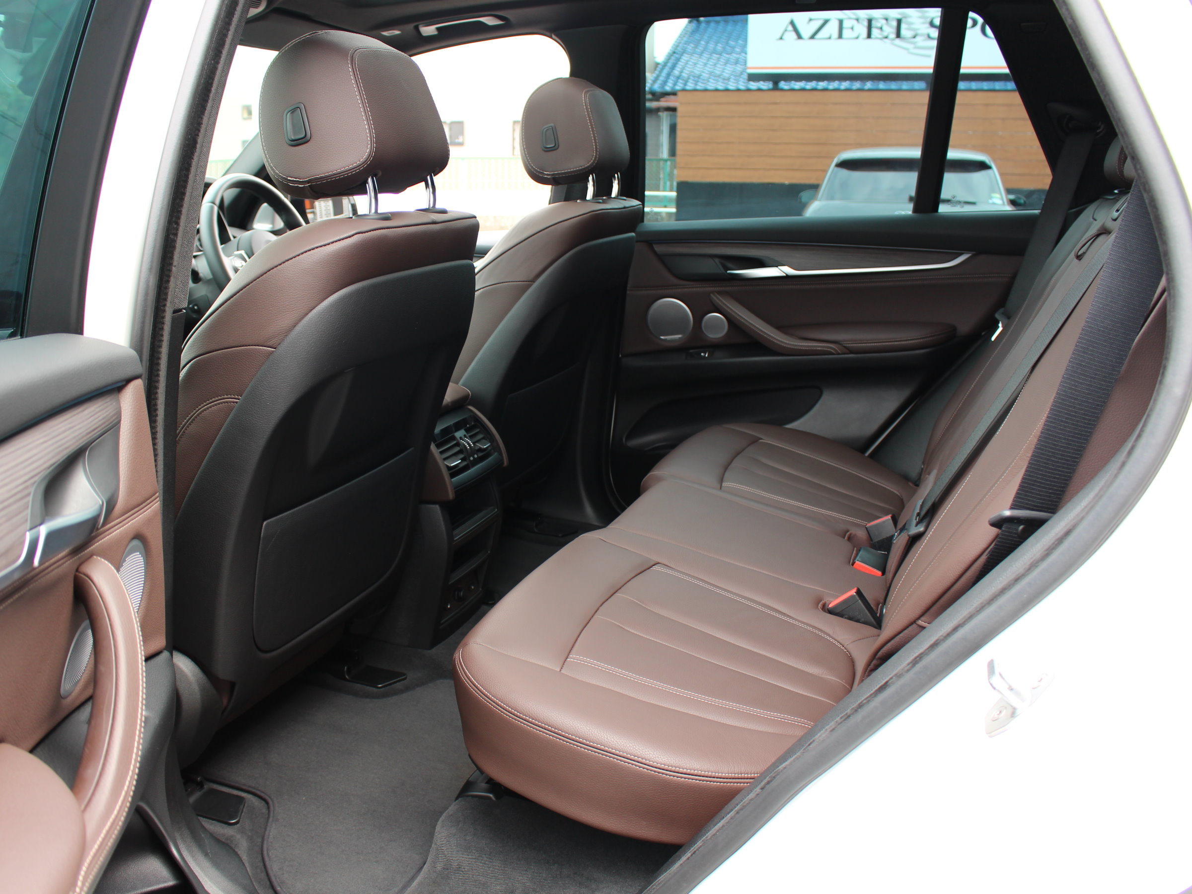 ＢＭＷ　Ｘ５　ⅹドライブ３５ｄ　Ｍスポーツ　セレクトＰＫＧ　７人乗り