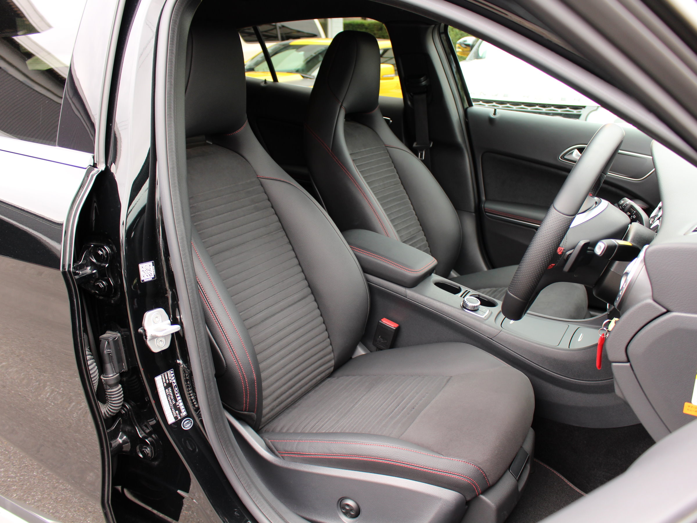 メルセデスベンツ　ＧＬＡ１８０　スポーツ
