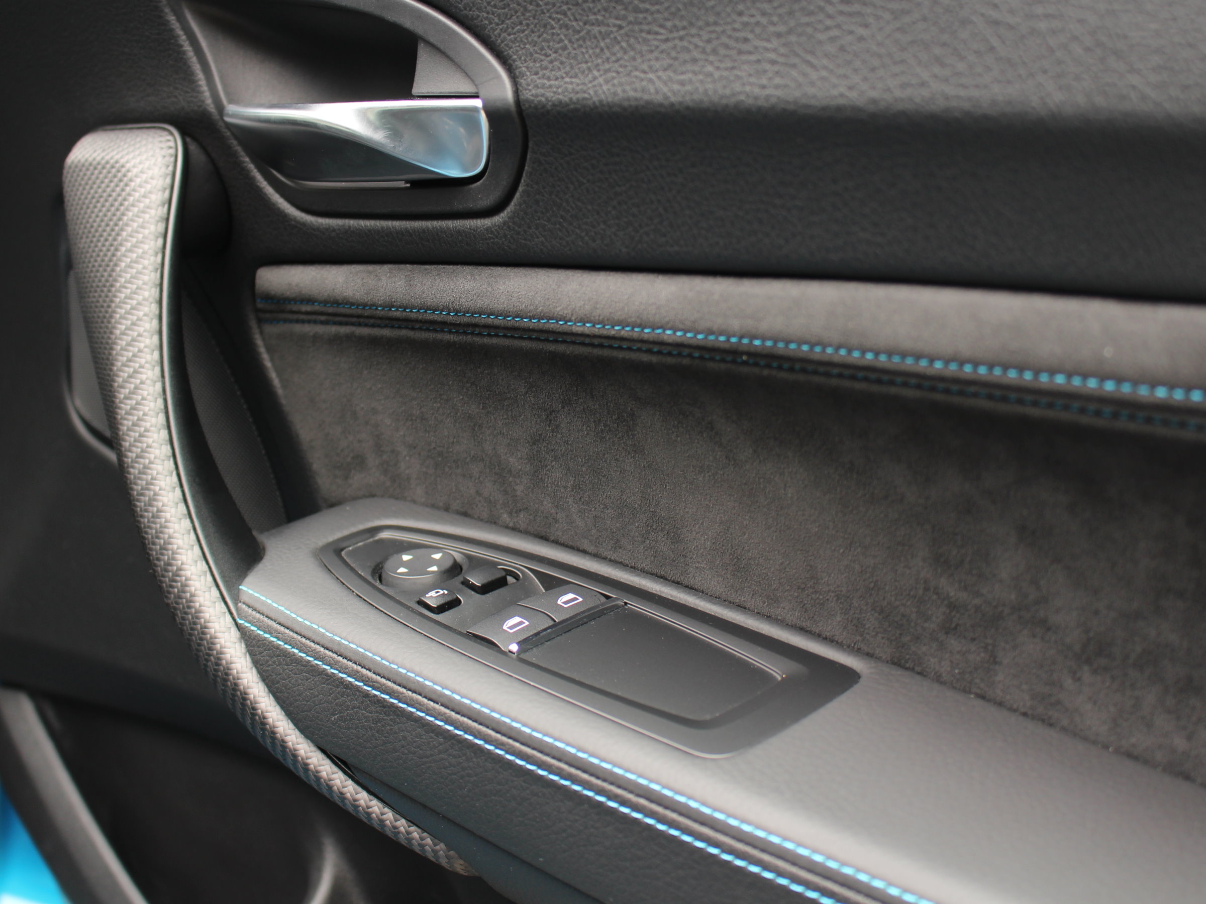ＢＭＷ　Ｍ２クーペ　ＬＣＩ後期　６速ＭＴ
