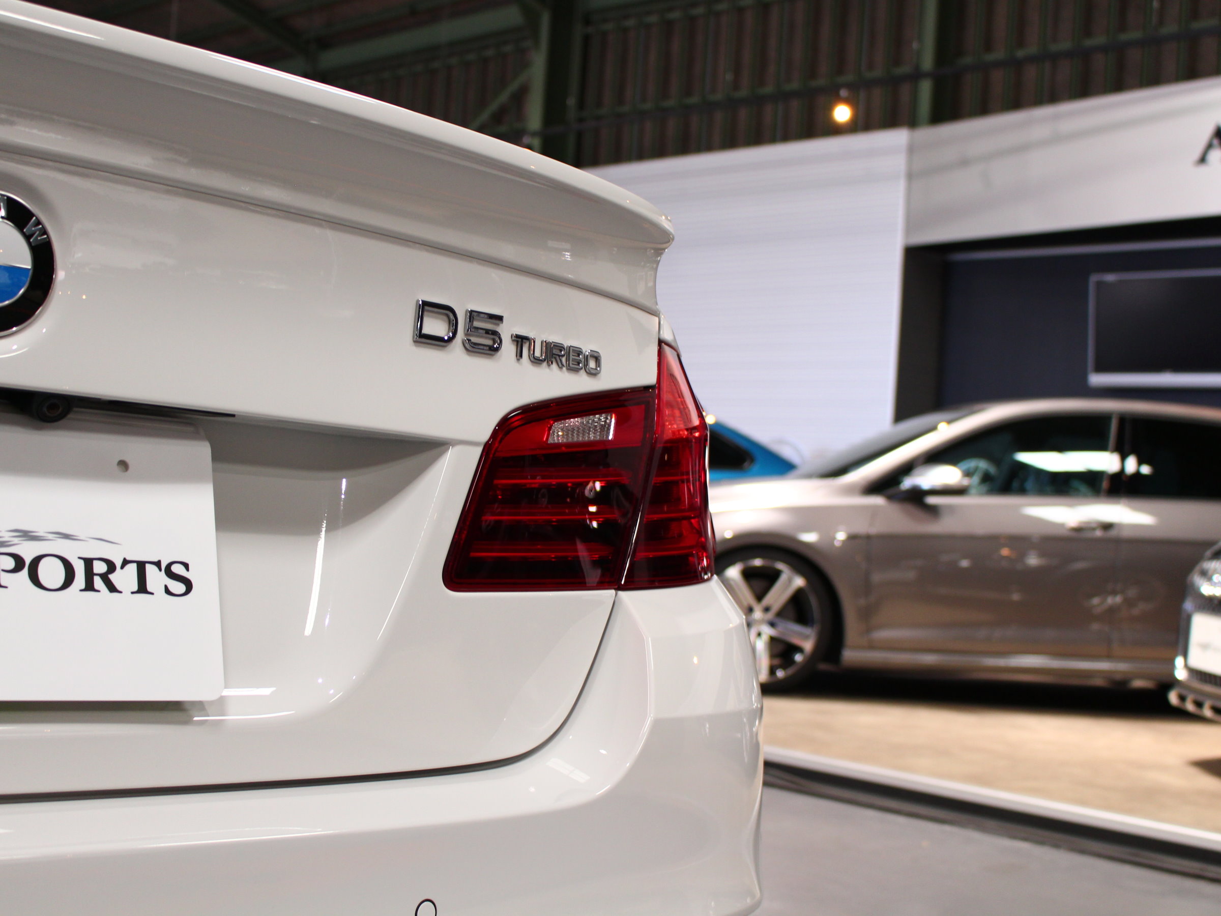 ＢＭＷアルピナ　Ｄ５　ビターボリムジン