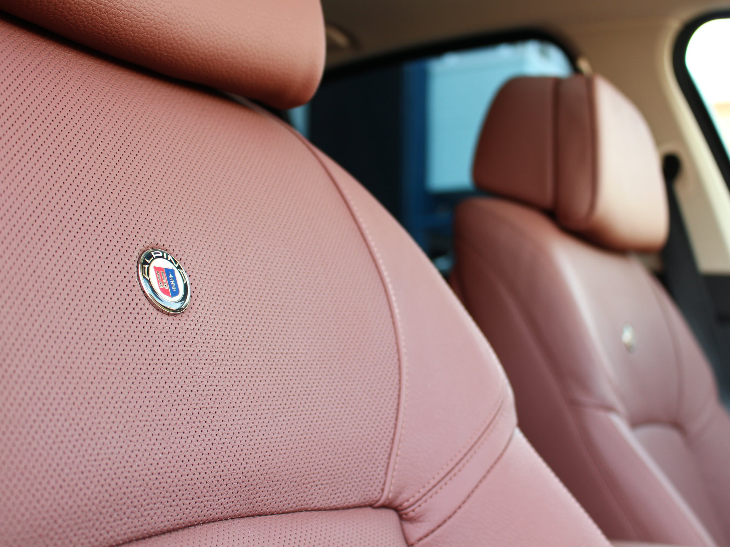 ＢＭＷアルピナ　Ｄ５　ビターボリムジン