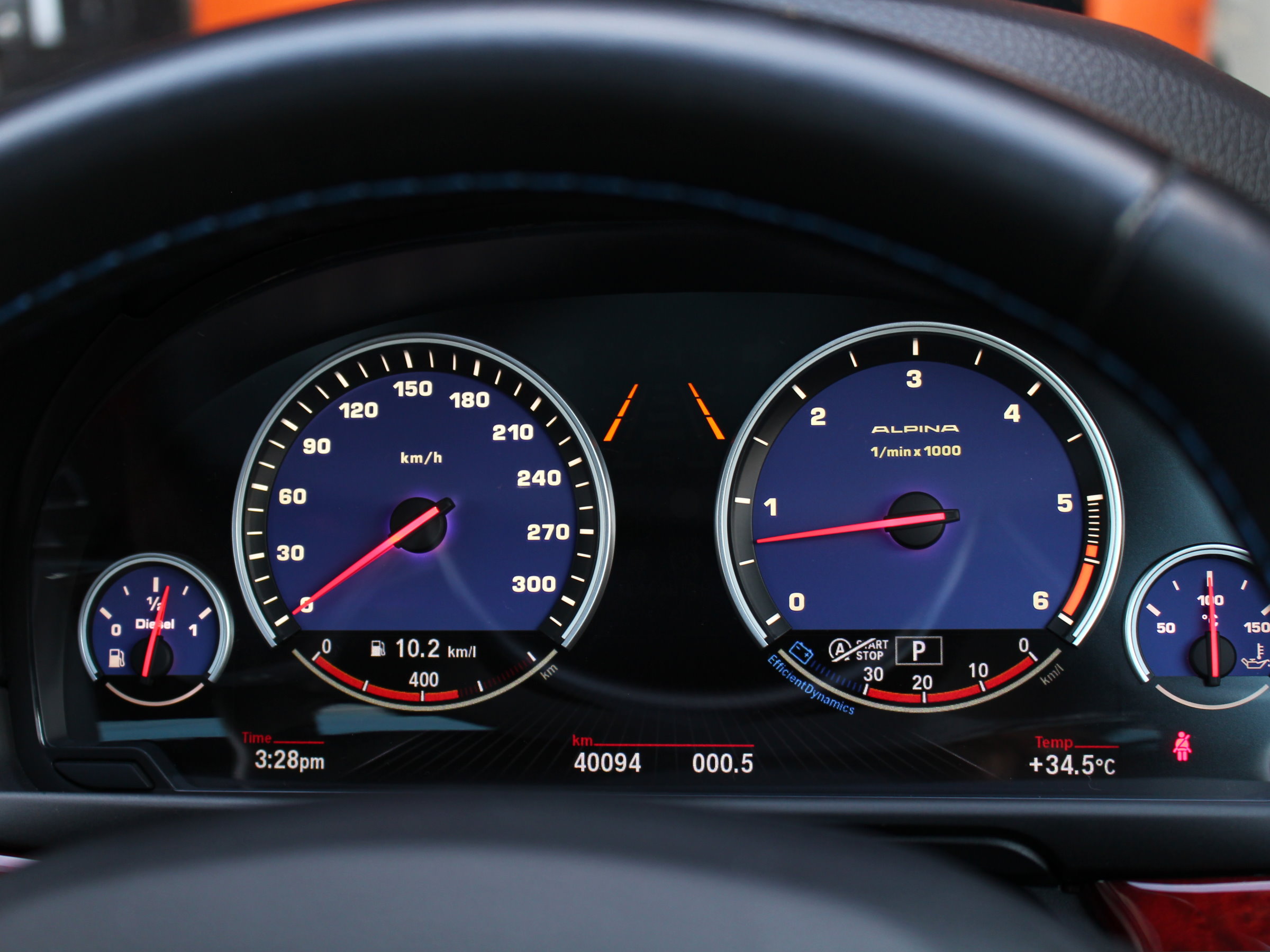 ＢＭＷアルピナ　Ｄ５　ビターボリムジン