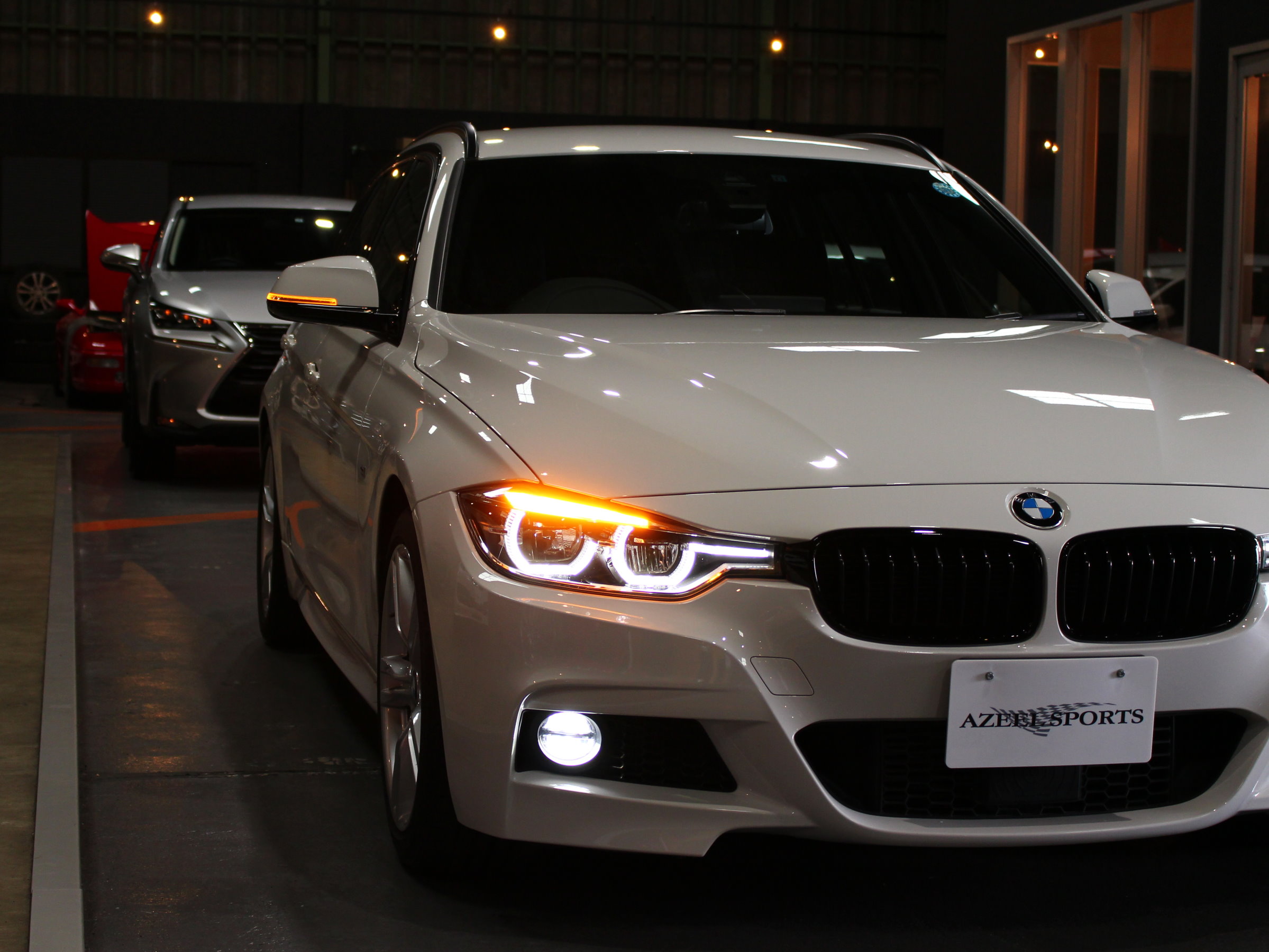 ＢＭＷ　３２０ｄツーリング　Ｍスポーツ　ＬＣＩモデル