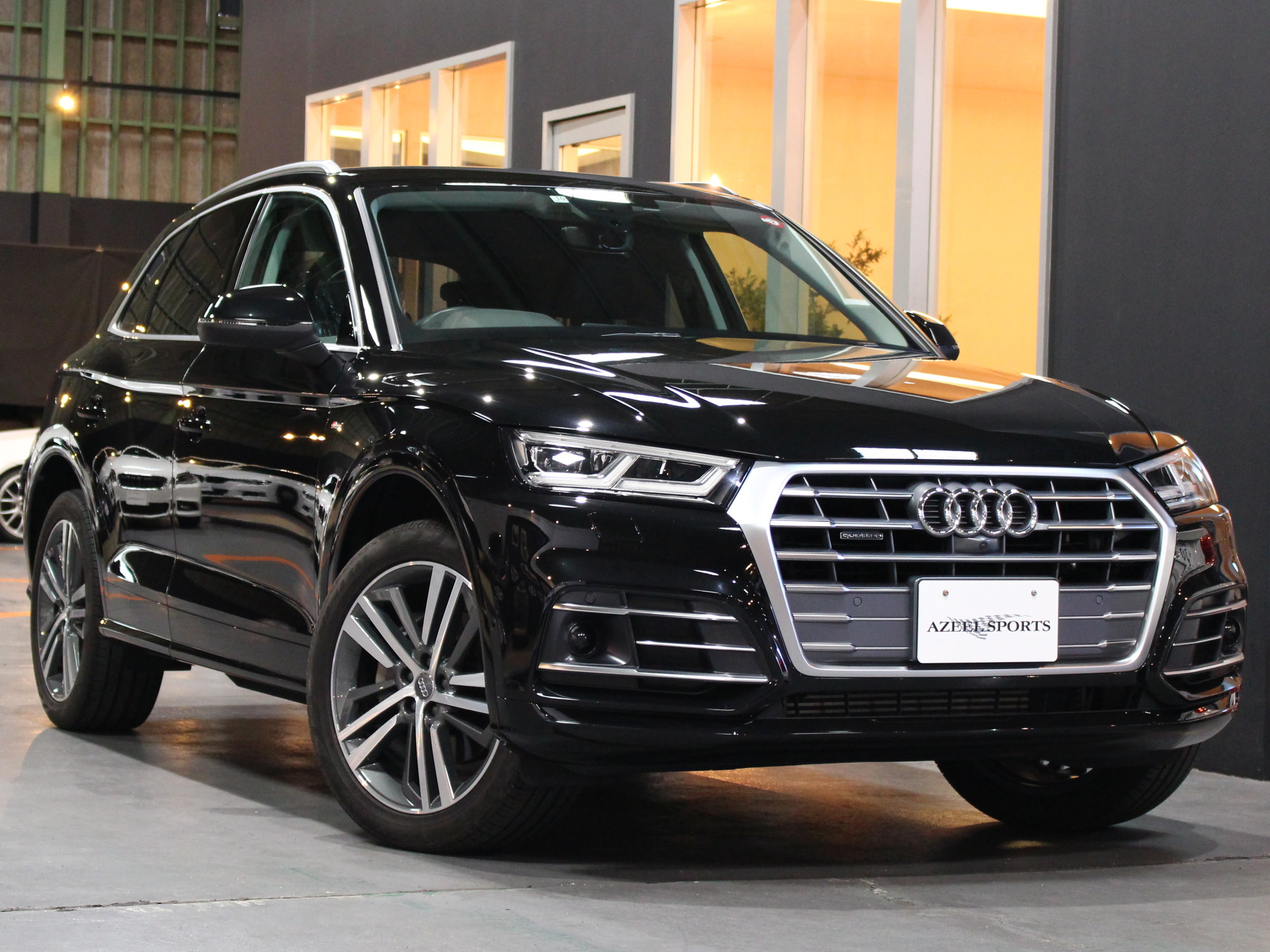 アウディ　Ｑ５　２．０ＴＦＳＩクワトロ　ファーストエディション
