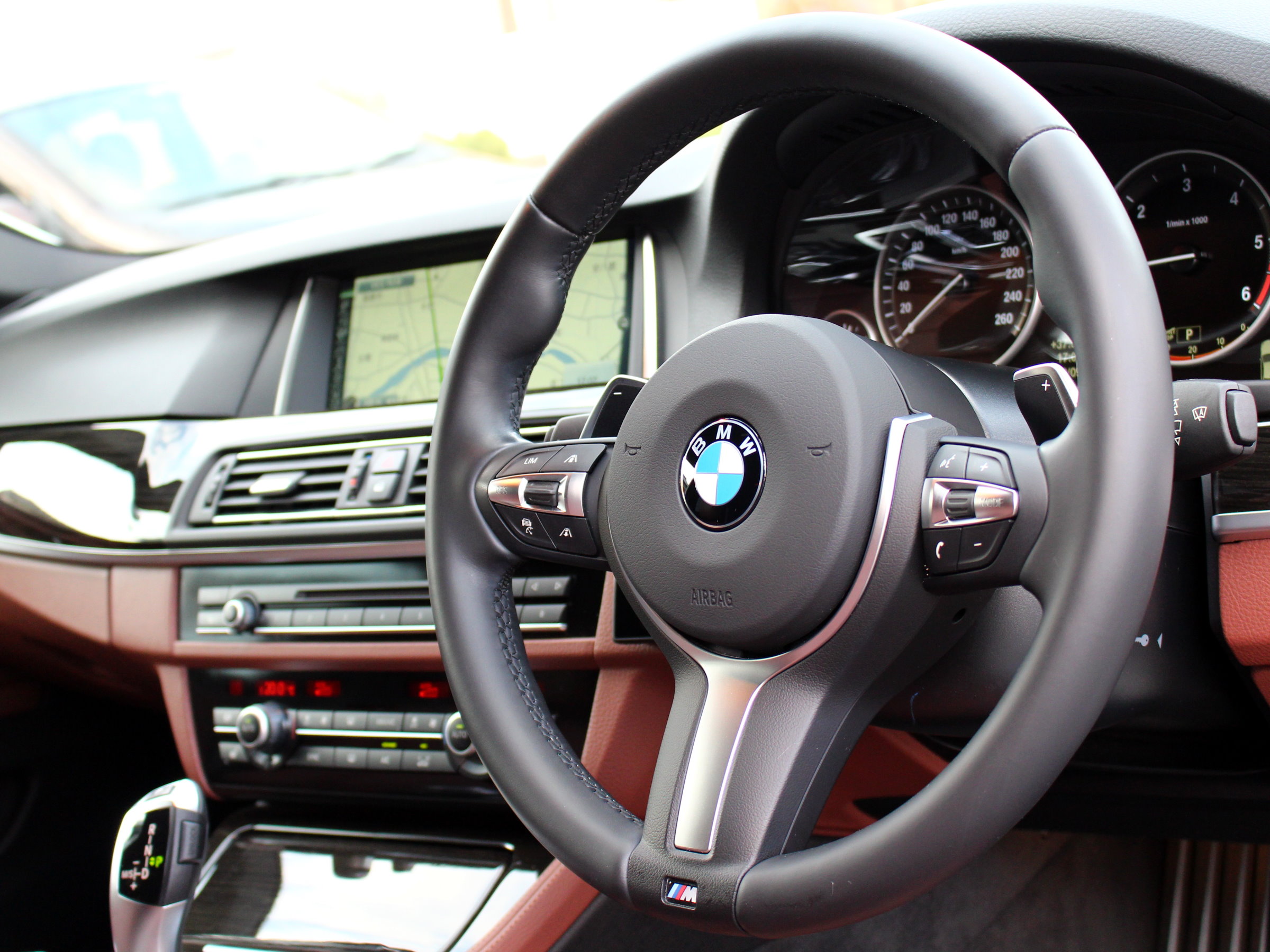 ＢＭＷ　５２３ｄ　Ｍスポーツ　ＬＣＩモデル