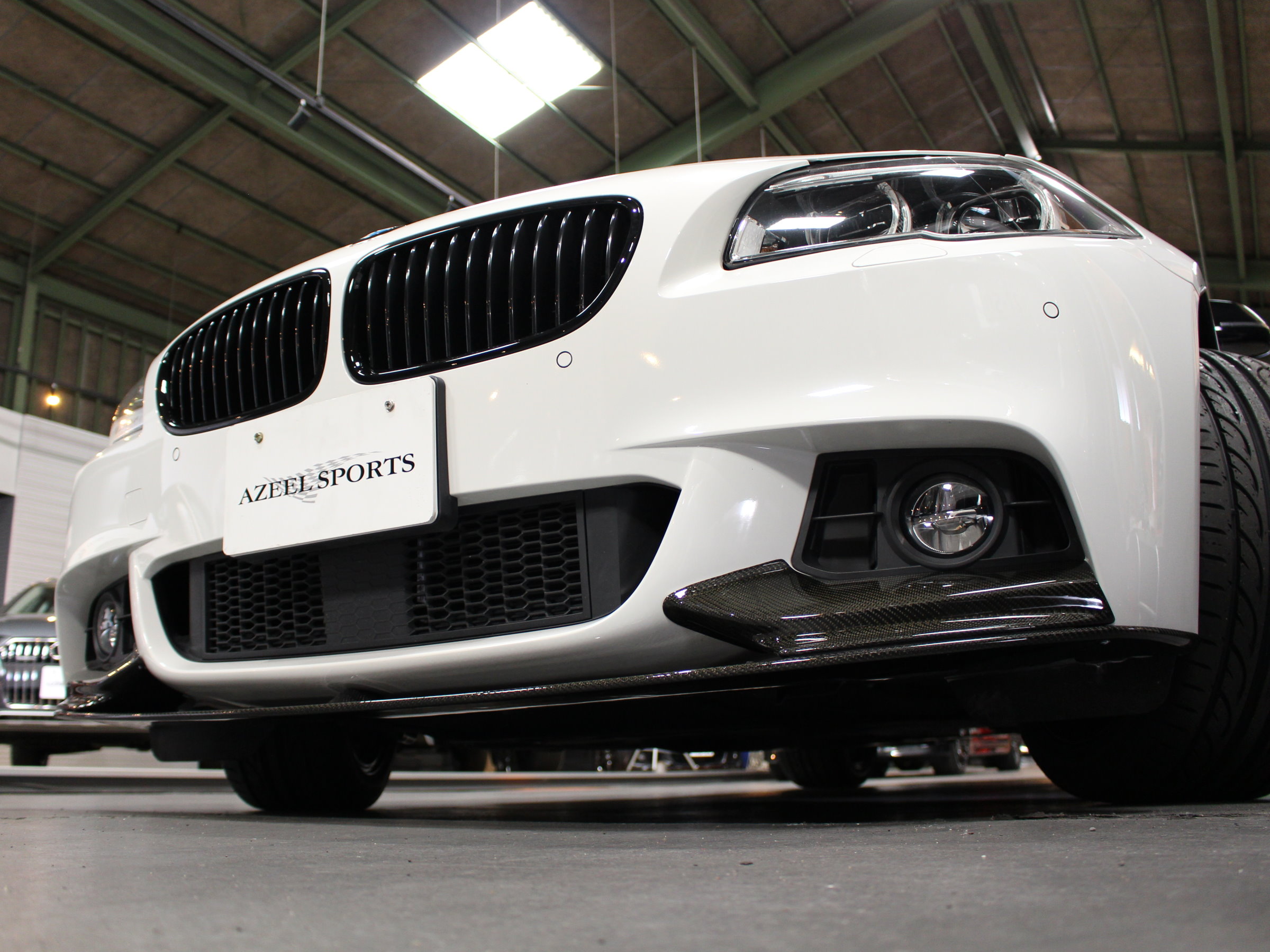 ＢＭＷ　５２３ｄ　Ｍスポーツ　ＬＣＩモデル