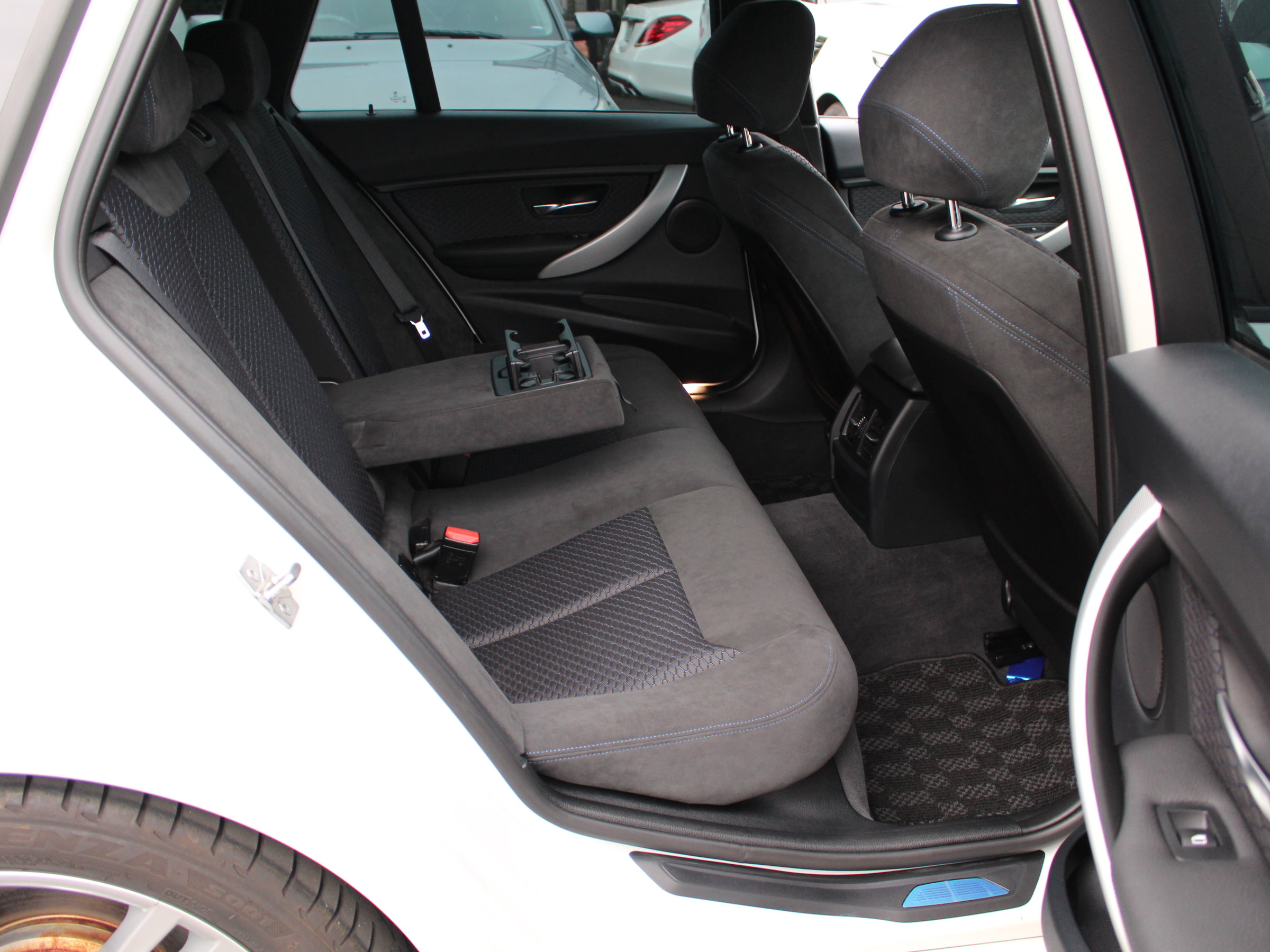 ＢＭＷ　３２０ｄツーリング　Ｍスポーツ