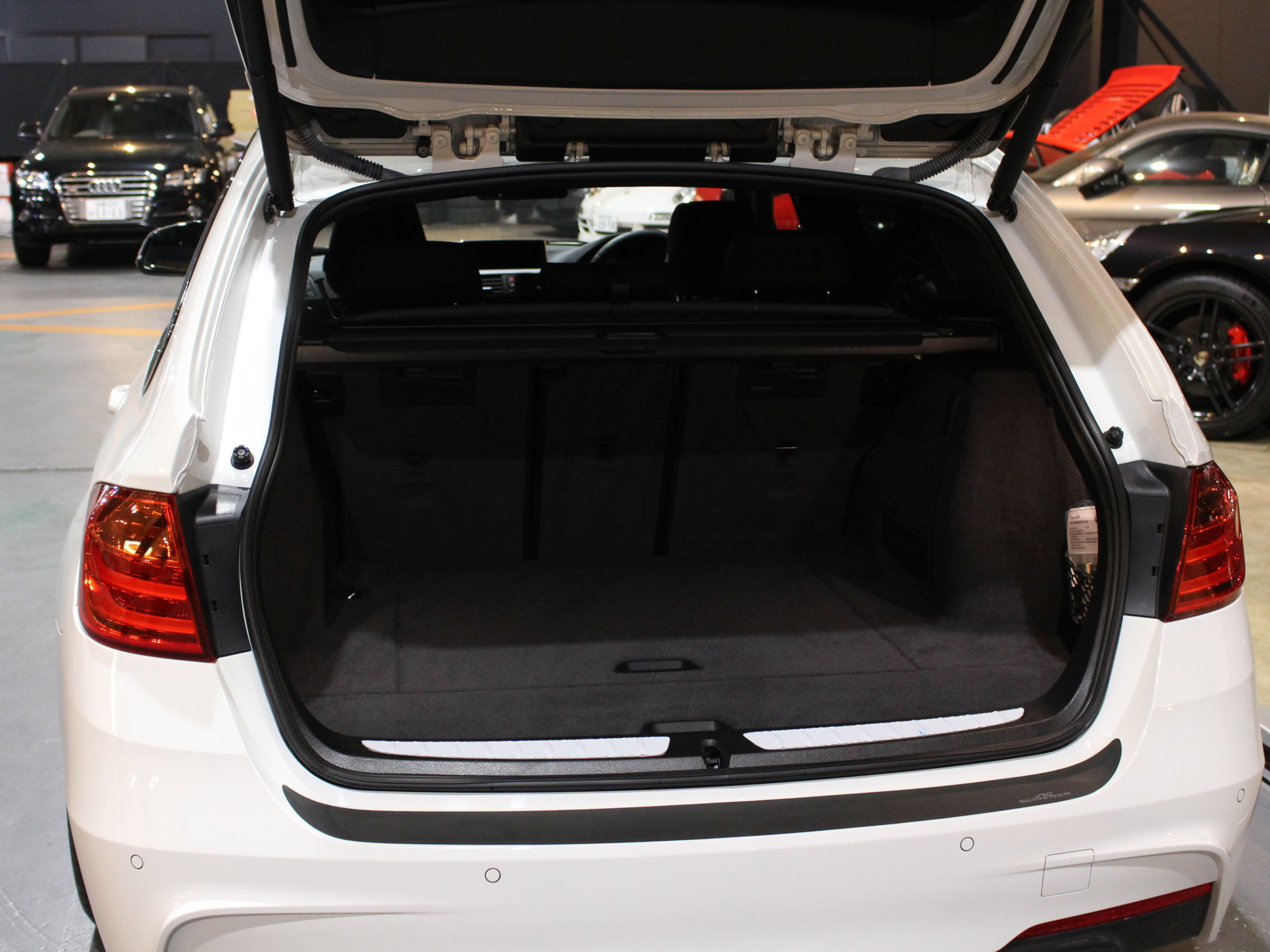 ＢＭＷ　３２０ｄツーリング　Ｍスポーツ