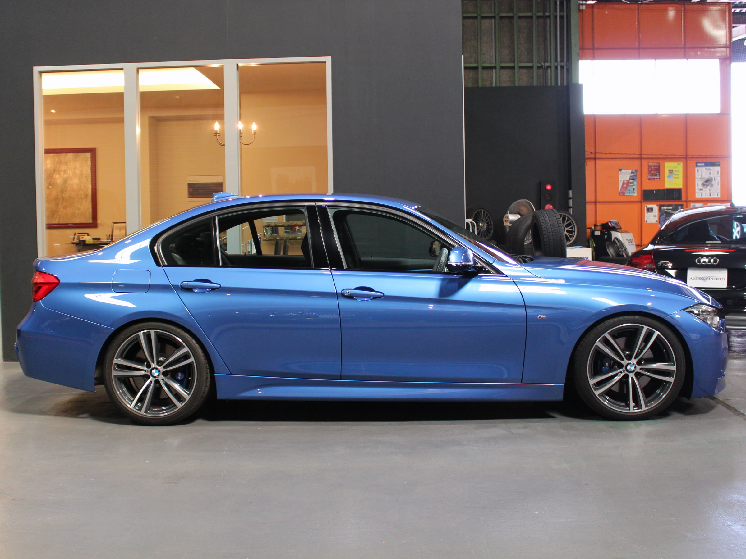 ＢＭＷ　３２０ｄ　Ｍスポーツ　ＬＣＩ後期　ファストトラックパッケージ