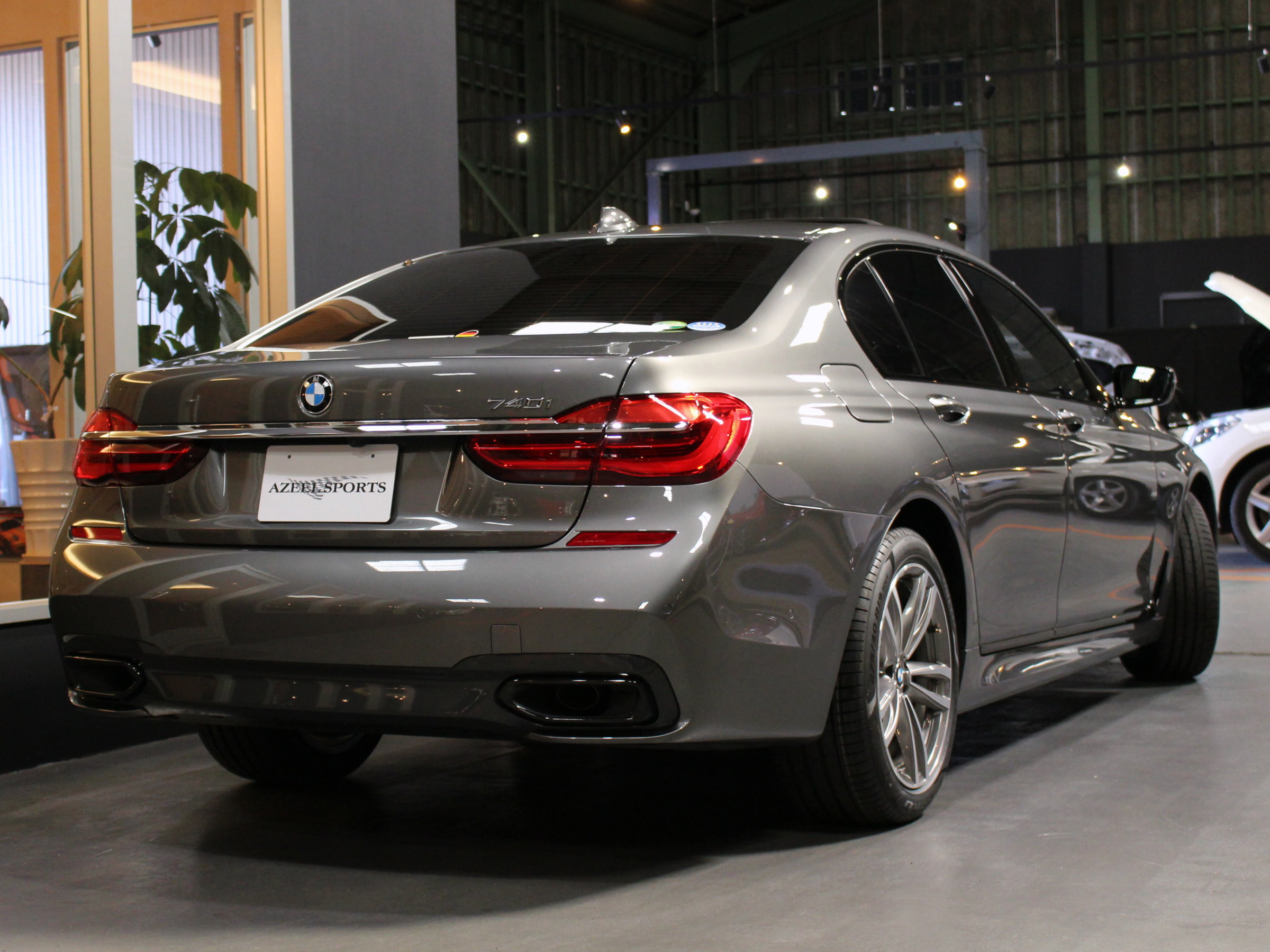 ＢＭＷ　７４０ⅰ　Ｍスポーツ　リアエンターテイメント＆リアコンフォートＰＫＧ