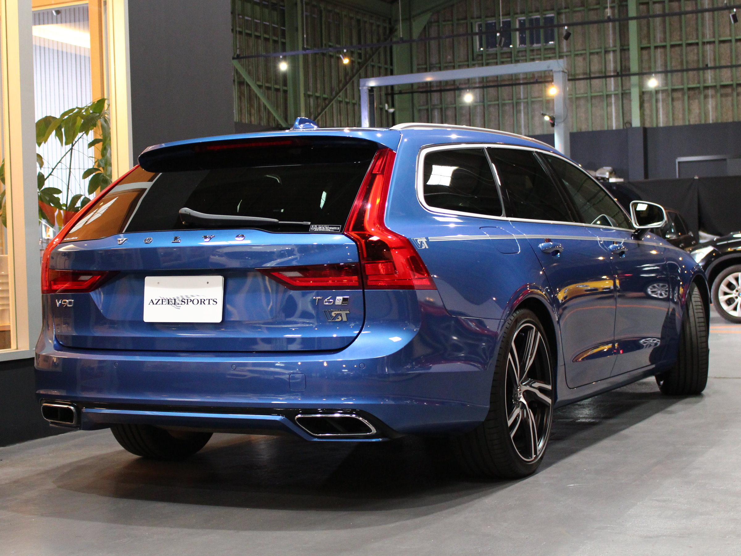 ボルボ　Ｖ９０　Ｔ６　ＡＷＤ　Ｒデザイン