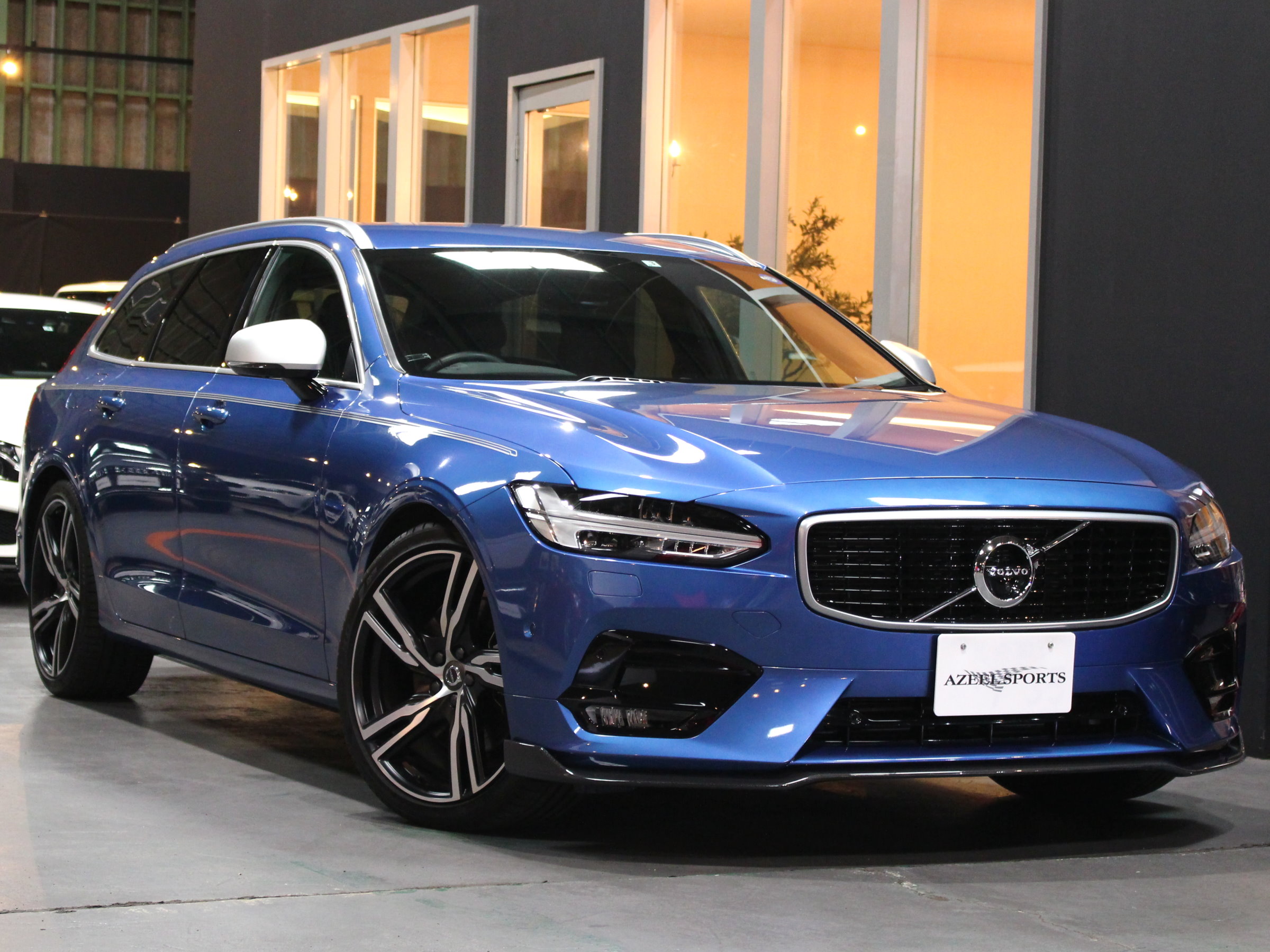 ボルボ　Ｖ９０　Ｔ６　ＡＷＤ　Ｒデザイン