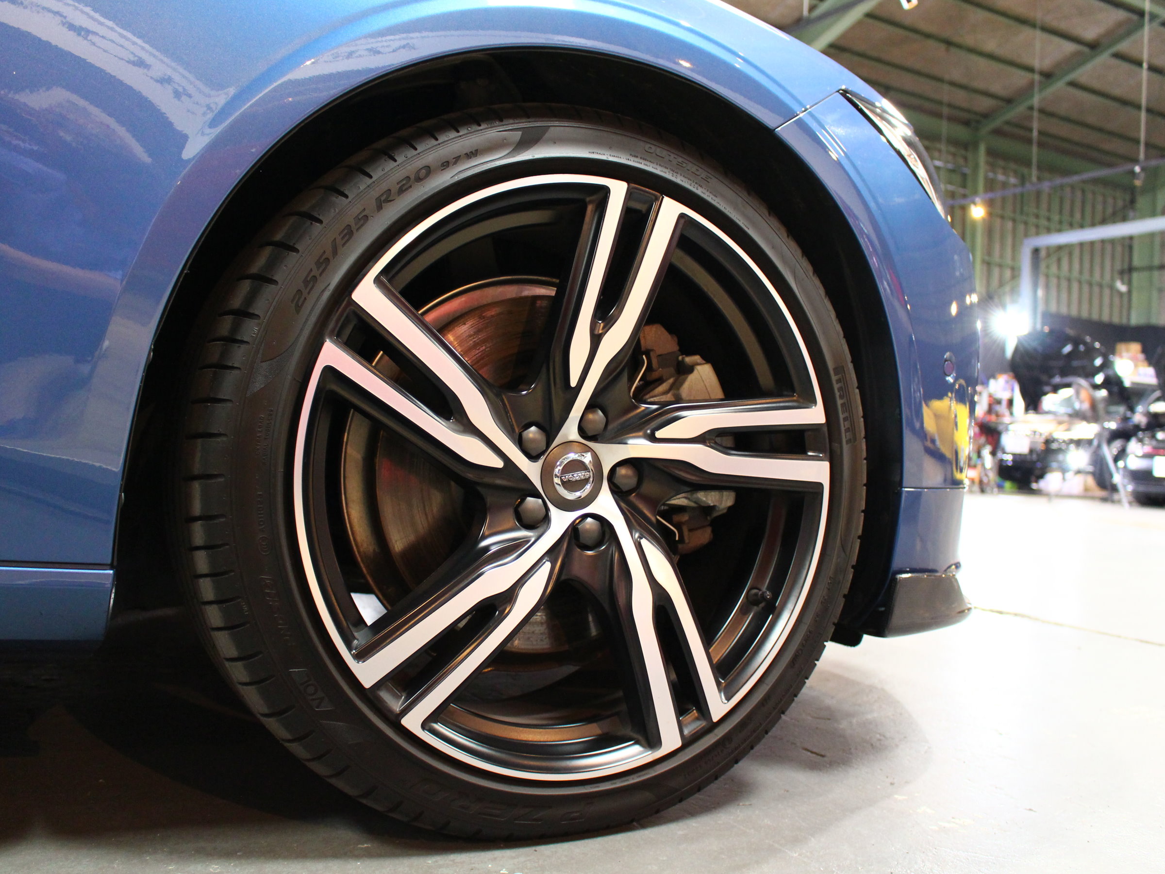 ボルボ　Ｖ９０　Ｔ６　ＡＷＤ　Ｒデザイン