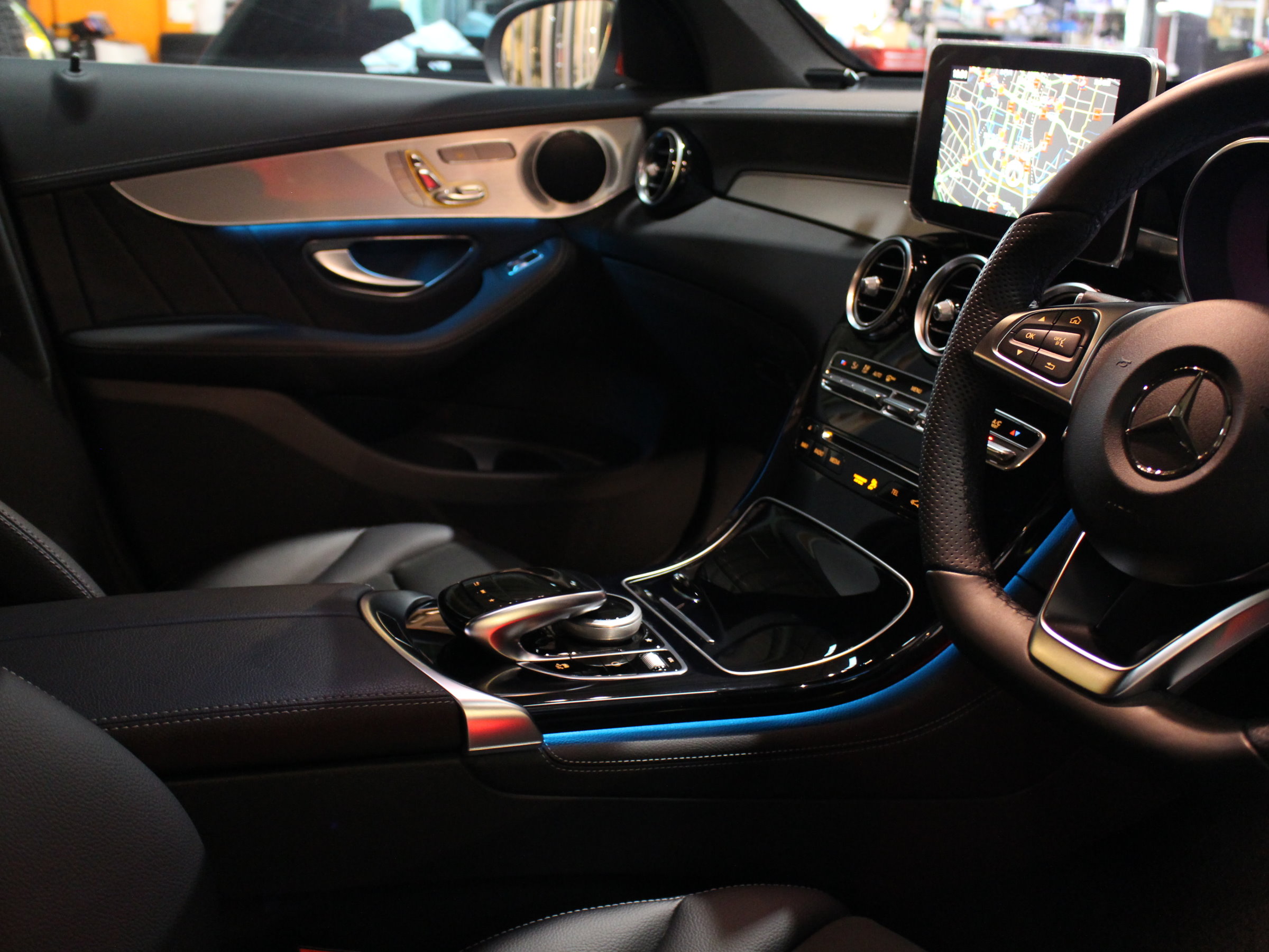 メルセデスベンツ　ＧＬＣ２５０　４マチック　スポーツ