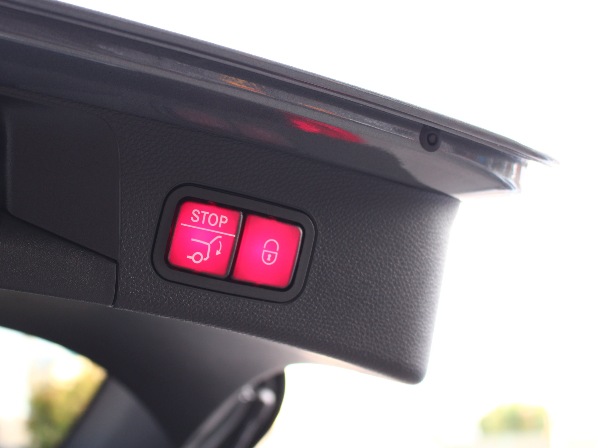 メルセデスベンツ　Ｃ２２０ｄステーションワゴン　アバンギャルド　ＡＭＧライン