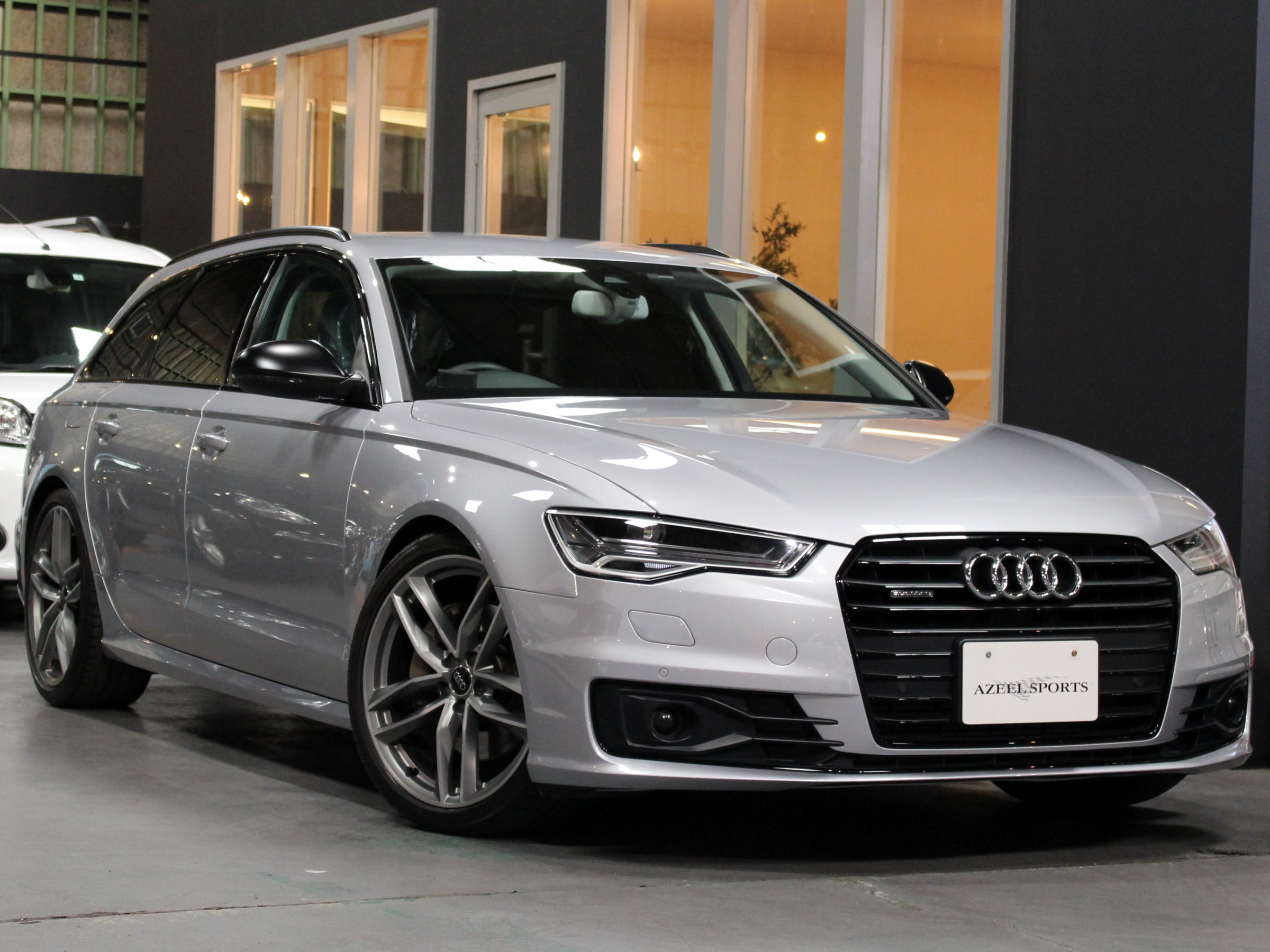 アウディ　Ａ６アバント　２．０ＴＦＳＩクワトロ　アシスタンスＰＫＧ＆ブラックスタイリング