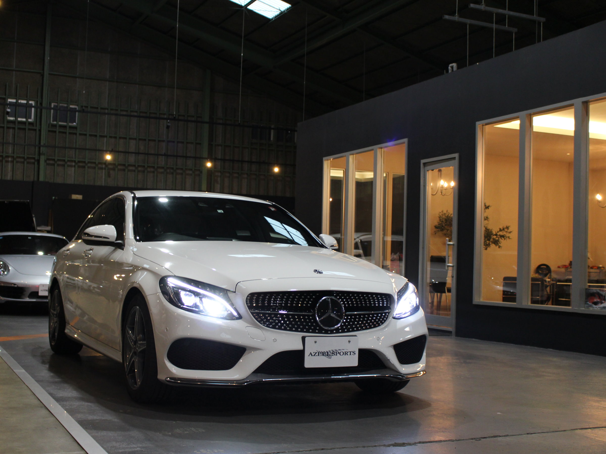 メルセデスベンツ　Ｃ２００アバンギャルド　ＡＭＧライン
