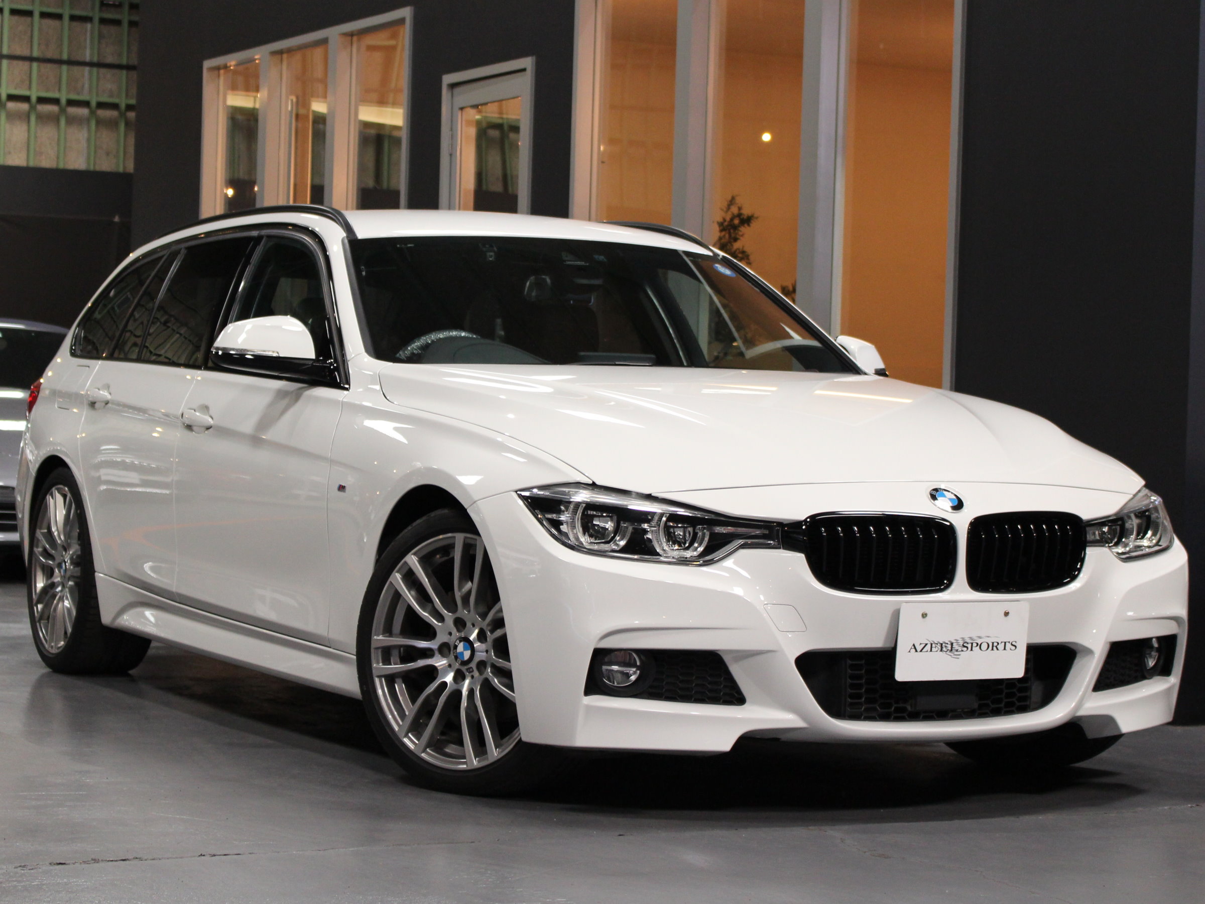 ＢＭＷ　３２０ｄツーリング　Ｍスポーツ　ＬＣＩ　ハイラインＰ　ドライブアシストプラス