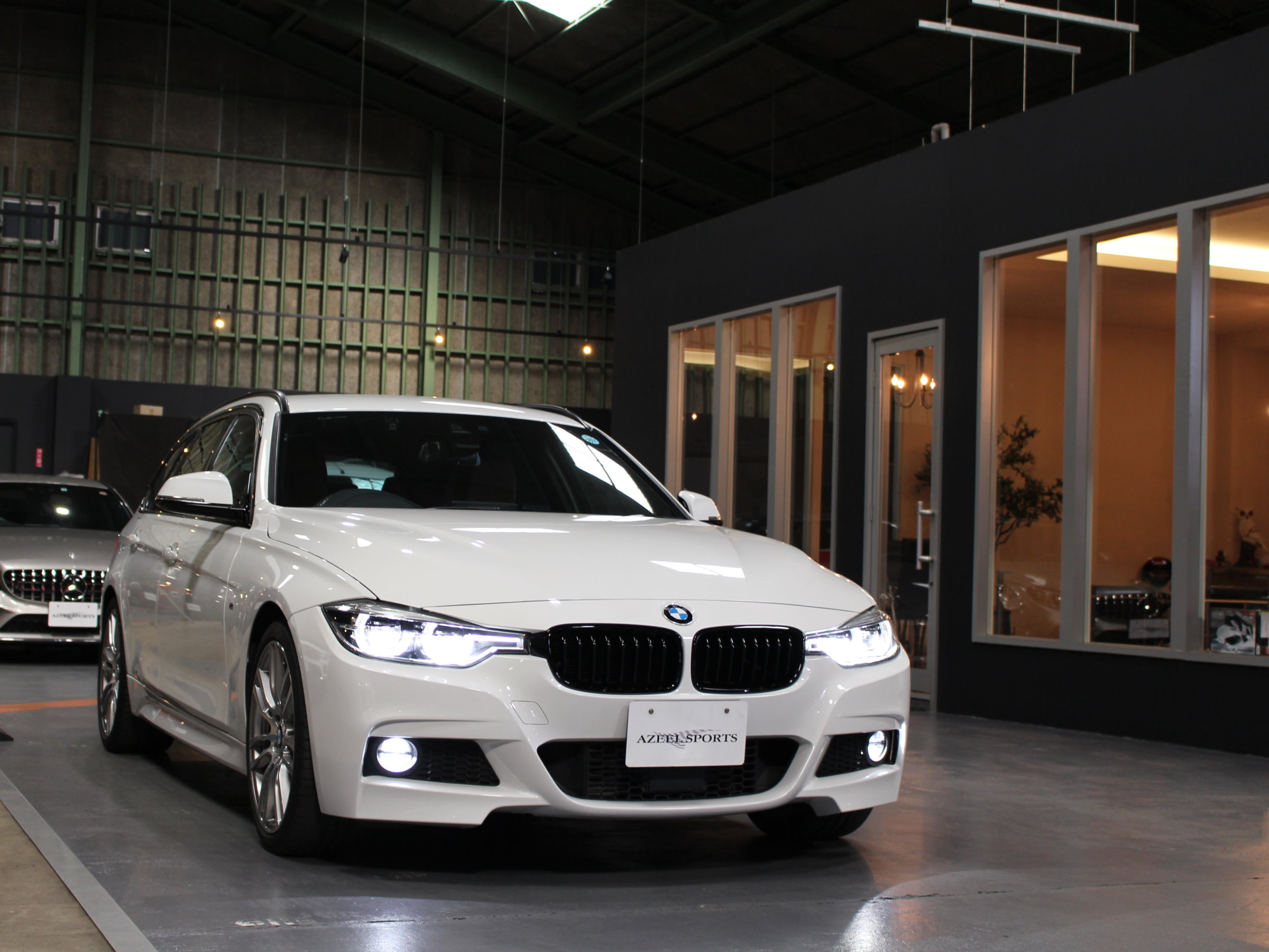 ＢＭＷ　３２０ｄツーリング　Ｍスポーツ　ＬＣＩ　ハイラインＰ　ドライブアシストプラス