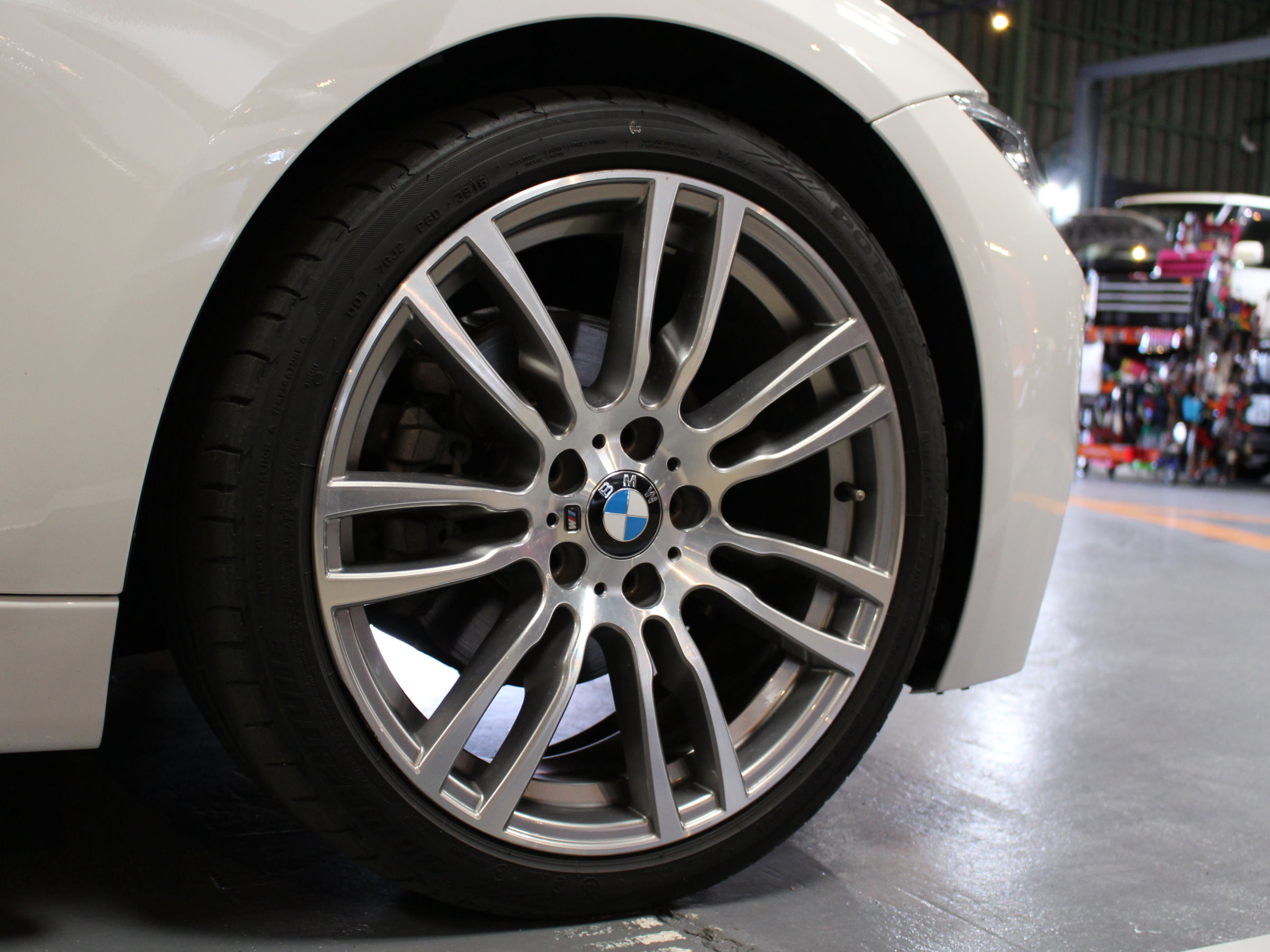 ＢＭＷ　３２０ｄツーリング　Ｍスポーツ　ＬＣＩ　ハイラインＰ　ドライブアシストプラス