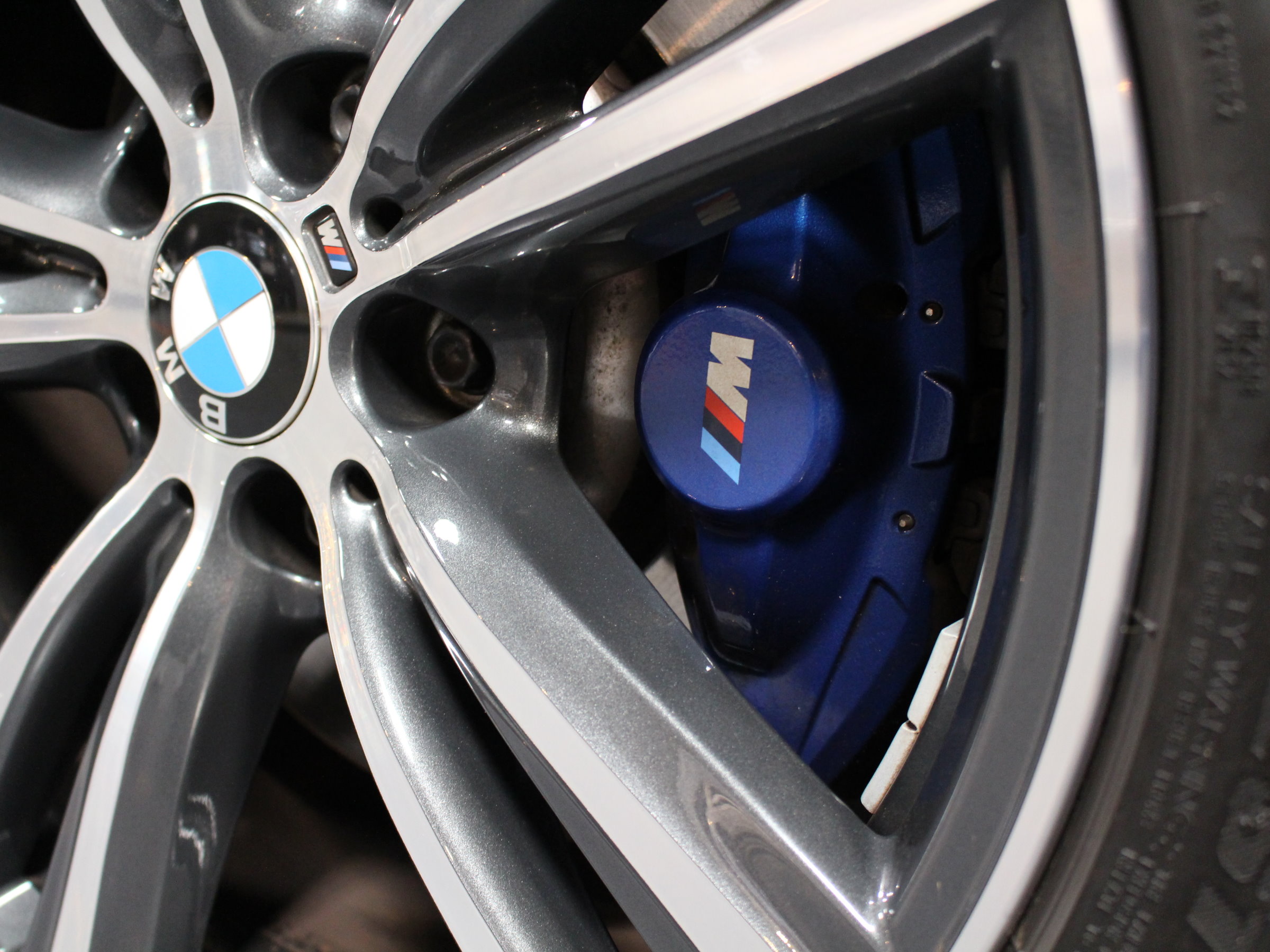 ＢＭＷ　３２０ｄツーリング　Ｍスポーツ　ファストトラックＰＫＧ