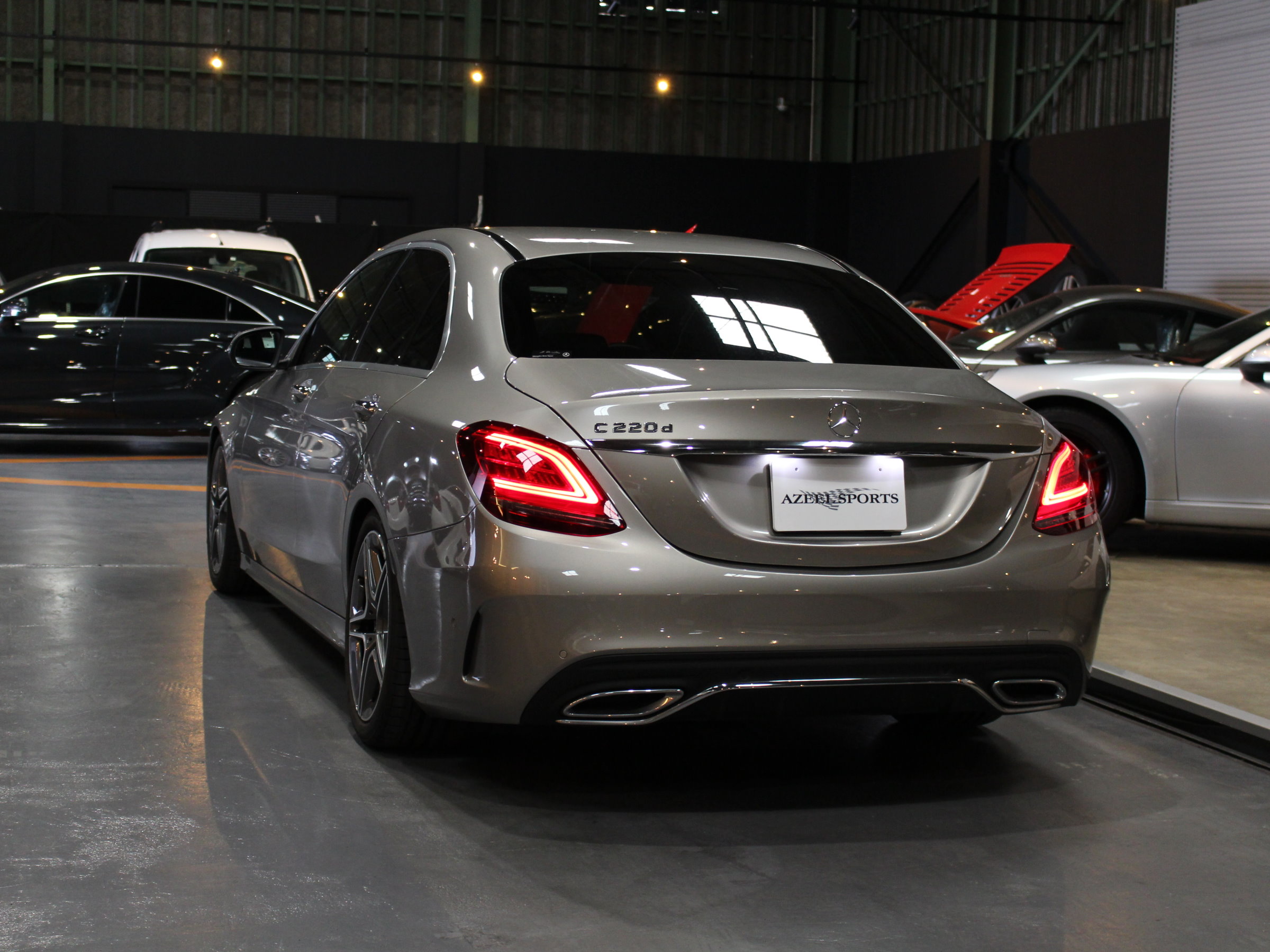 メルセデスベンツ　Ｃ２２０ｄアバンギャルド　ＡＭＧライン