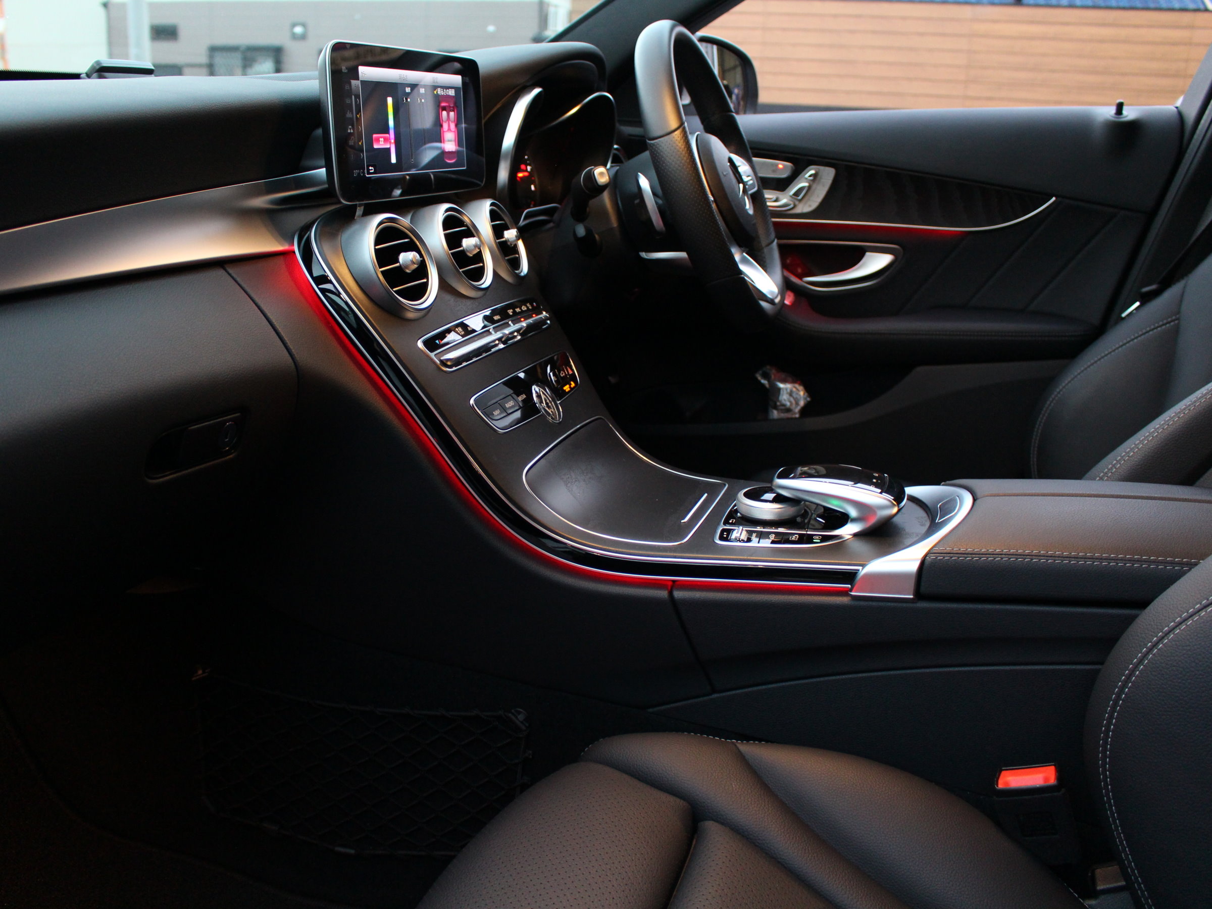 メルセデスベンツ　Ｃ２２０ｄアバンギャルド　ＡＭＧライン