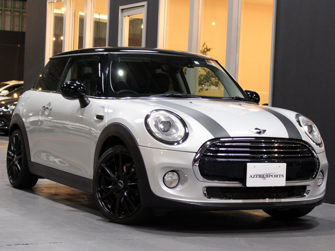 ＢＭＷ　ＭＩＮＩ　クーパー　Ｆ５６