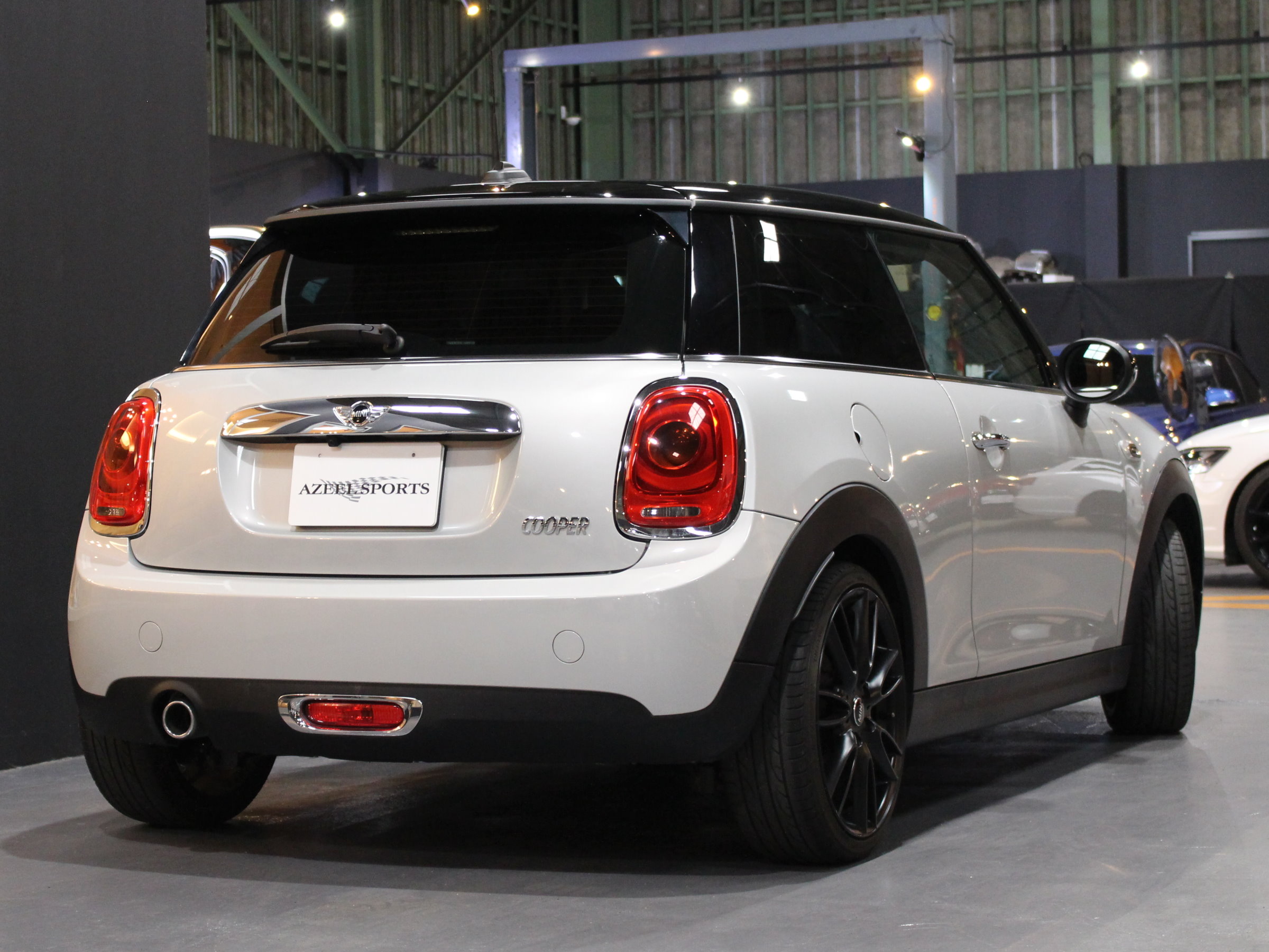 ＢＭＷ　ＭＩＮＩ　クーパー　Ｆ５６