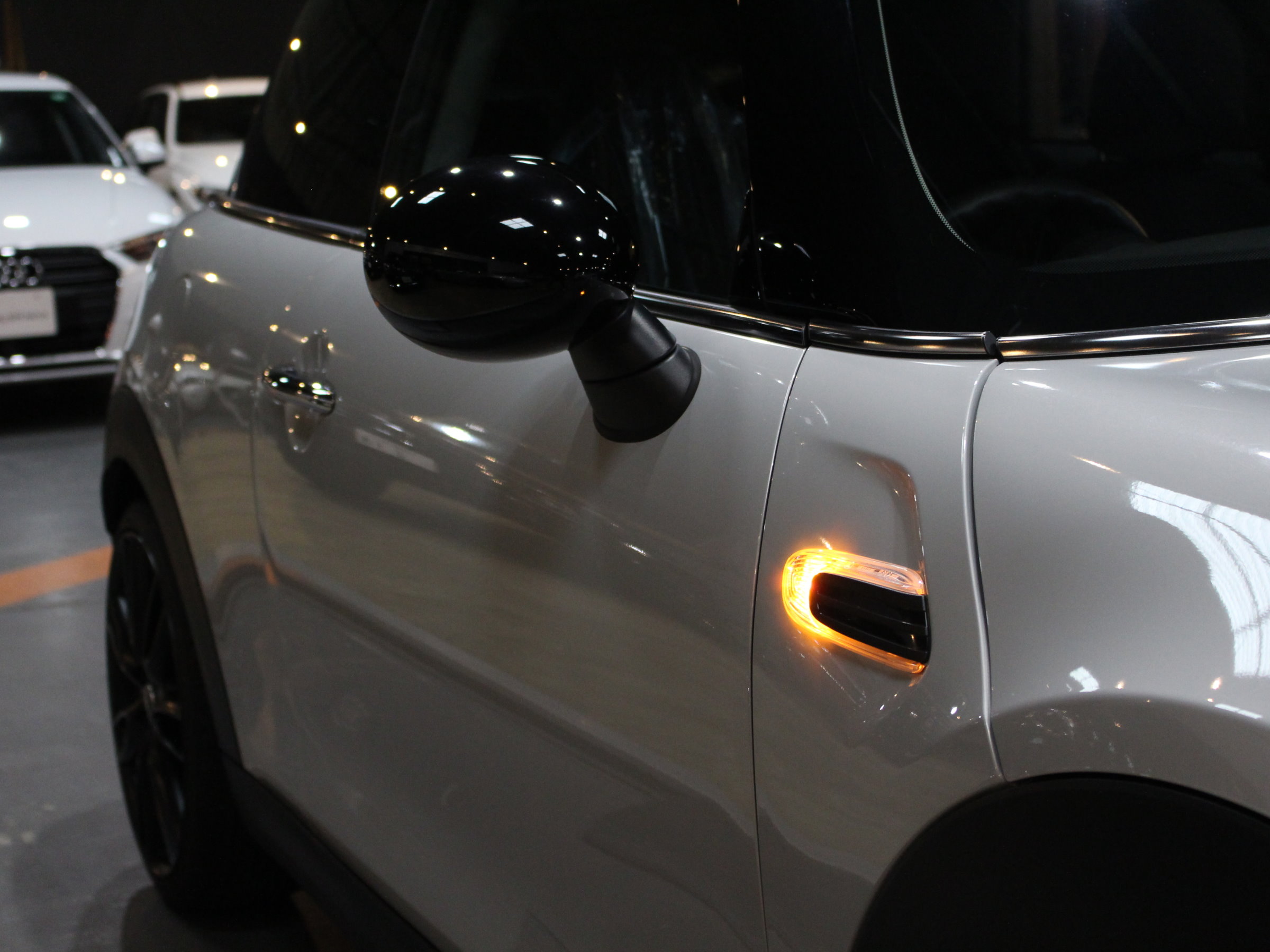 ＢＭＷ　ＭＩＮＩ　クーパー　Ｆ５６